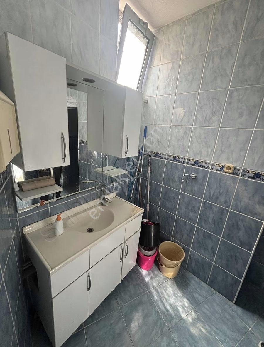 Yenibosna Merkez"de Kiralık 850 M2 İş Hanı Katı Ofisi - Görsel 26