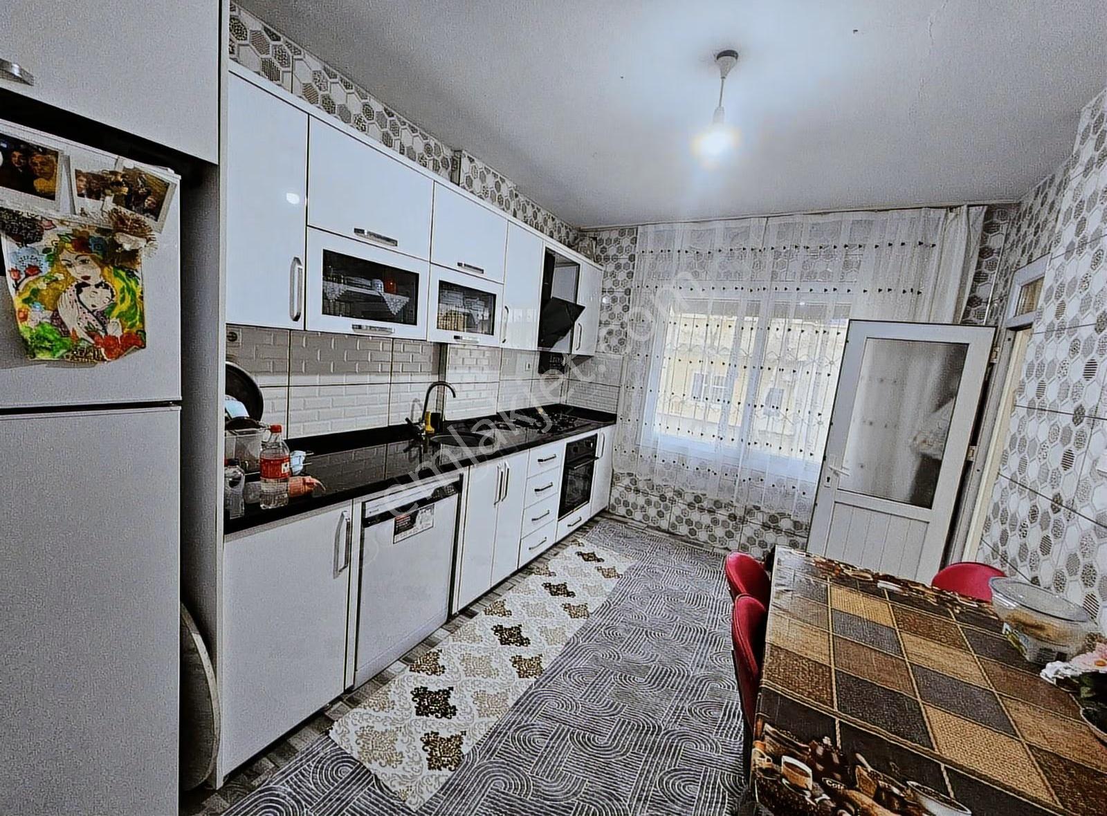 Genç Emlak'tan Mevlanada Satılık 508 M2 Arsa İçinde İki Katlı Ev - Görsel 12
