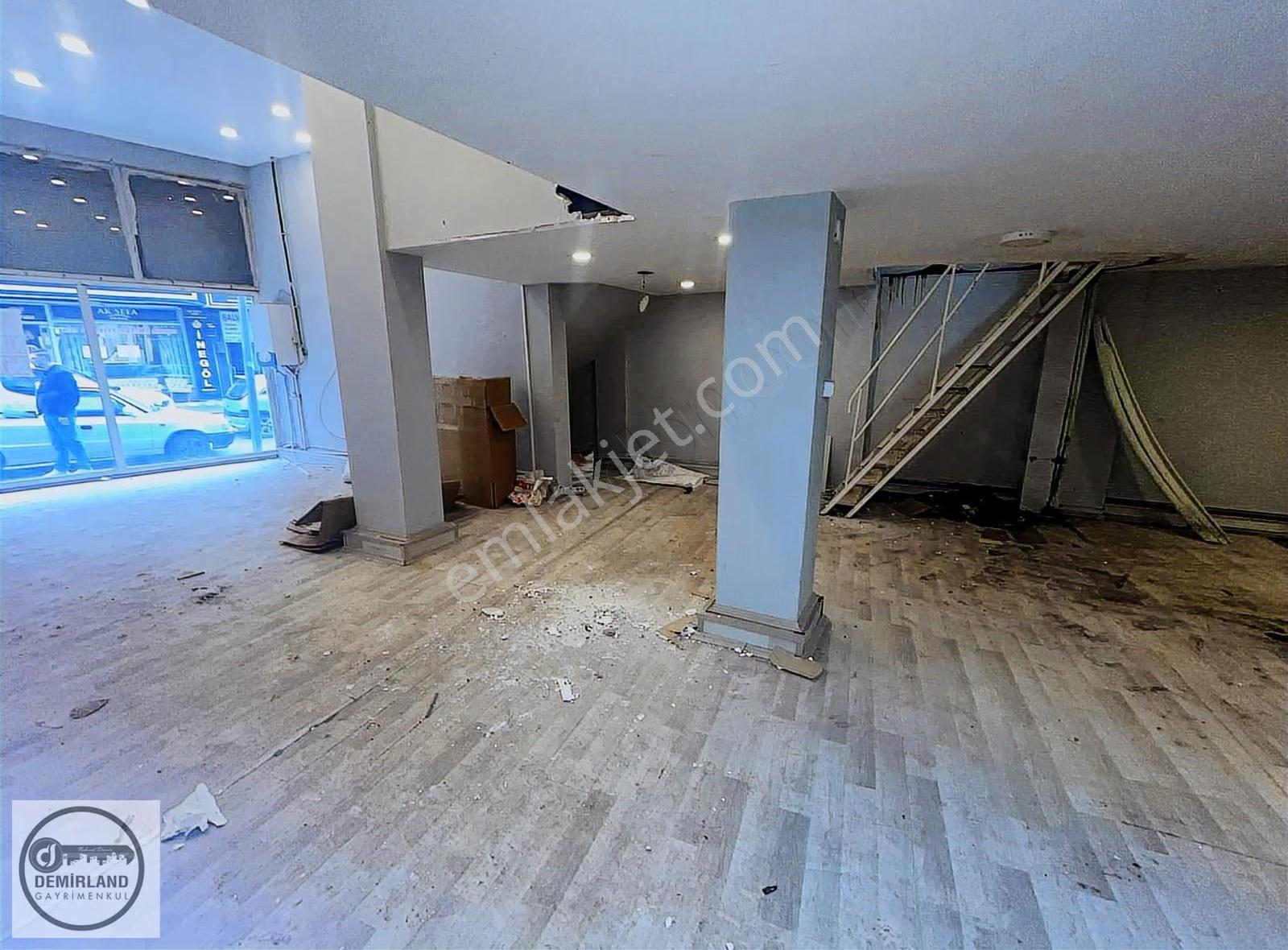 Demirland'dan Hürriyet Caddesi'nde 400m² Komple Kiralık Bina - Görsel 4