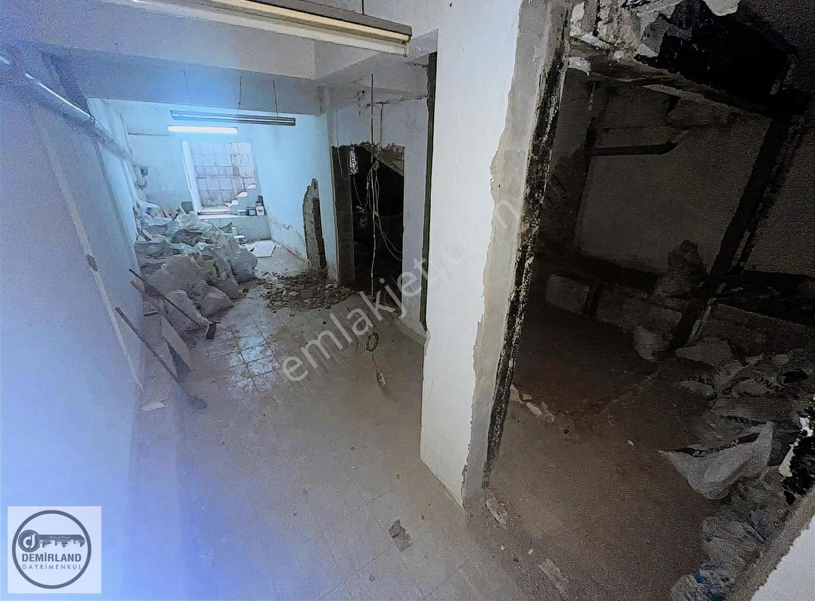 Demirland'dan Hürriyet Caddesi'nde 400m² Komple Kiralık Bina - Görsel 28