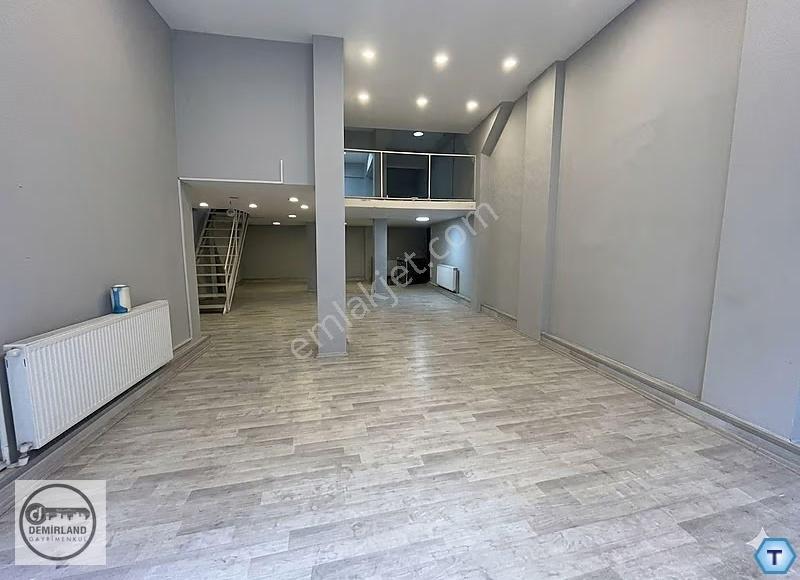 Demirland'dan Hürriyet Caddesi'nde 400m² Komple Kiralık Bina - Görsel 16