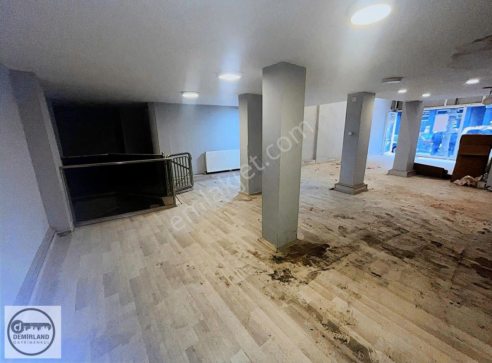 Demirland'dan Hürriyet Caddesi'nde 400m² Komple Kiralık Bina - Görsel 11