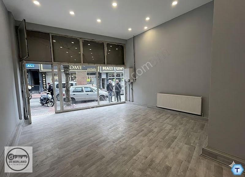 Demirland'dan Hürriyet Caddesi'nde 400m² Komple Kiralık Bina - Görsel 3