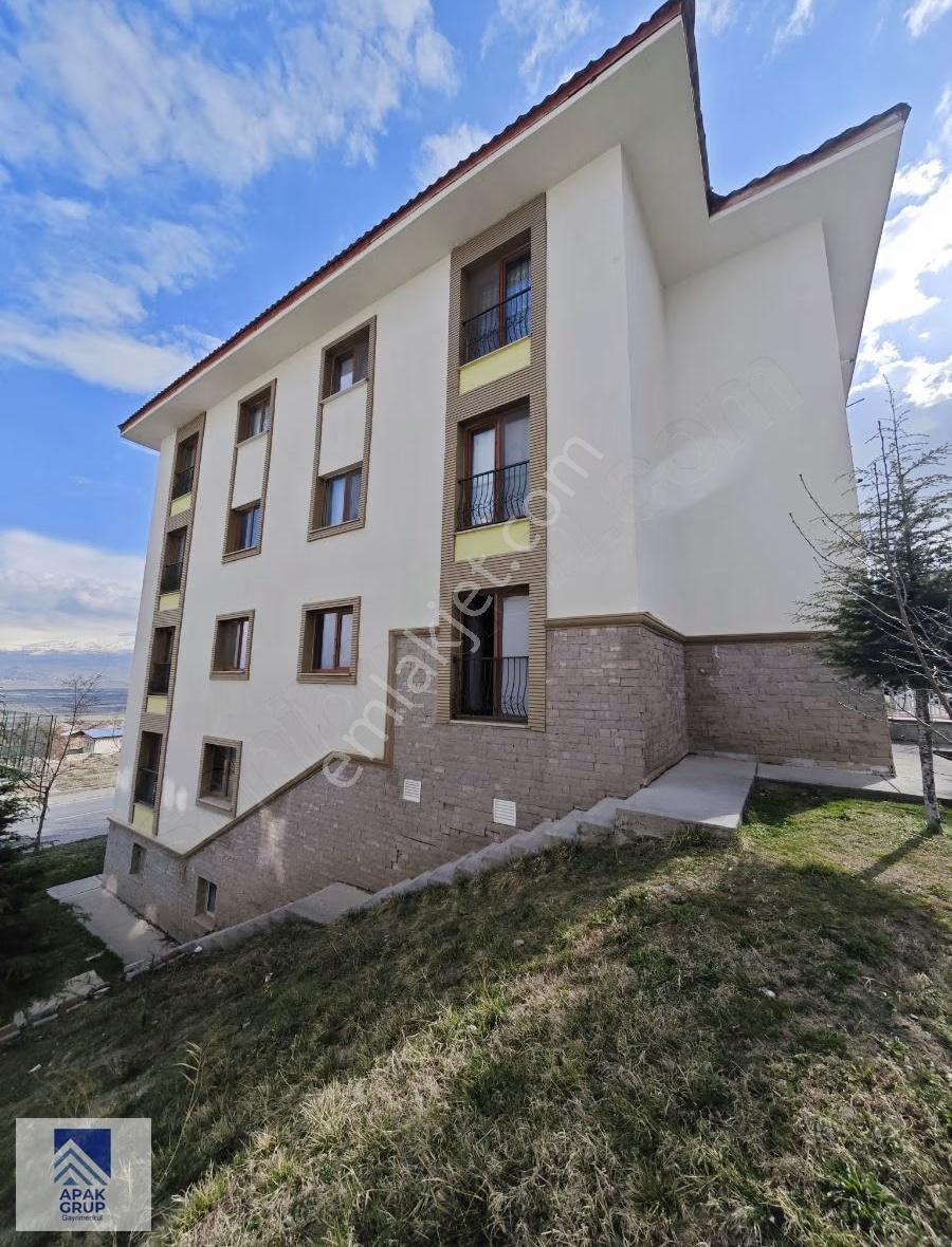Apak | Saraycık Toki 2+1 Cam Balkonlu