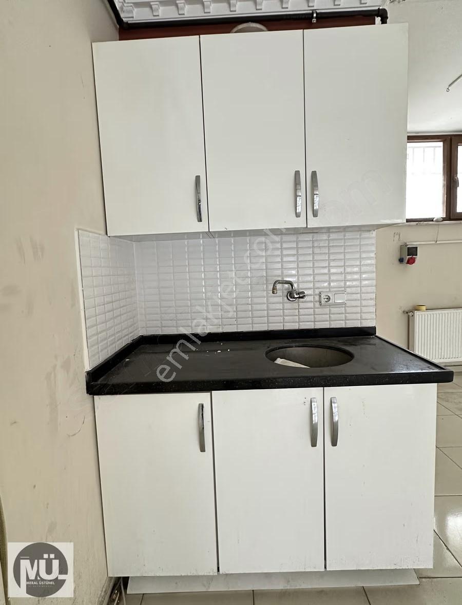 Küçükçekmece Tevfikbey'de Düz Giriş 50 M2 Dükkan - Görsel 9