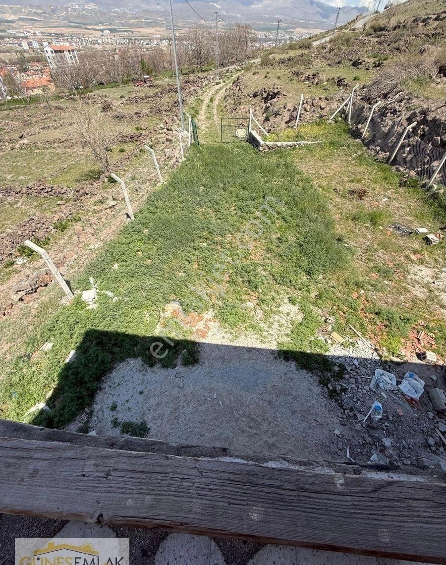 Güneş Emlakta Şehir Manzaralı Satılık Bağ Evi - Görsel 10