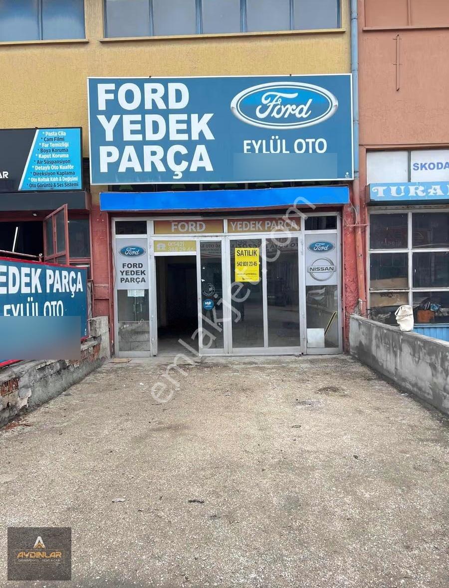 Ata Sanayide Satılık Dükkan