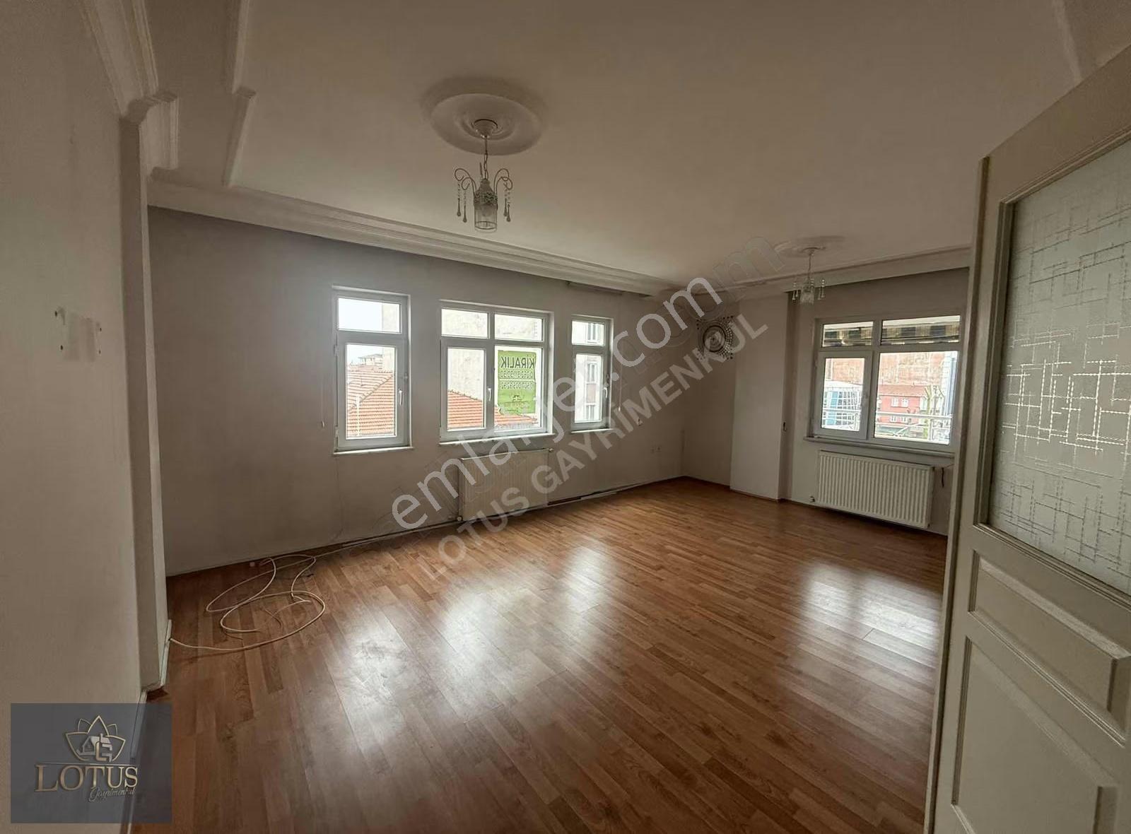 İzmit Kadıköy Bağdat Caddesi Üzeri Arakat 2+1 Kiralık Daire - Görsel 20