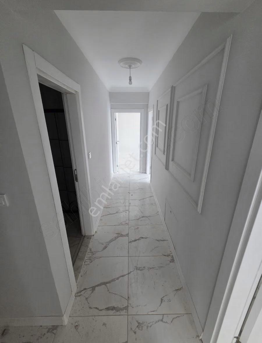 Yeni Mahallede Satılık 3+1 Geniş Ve İskanlı Daire - Görsel 5