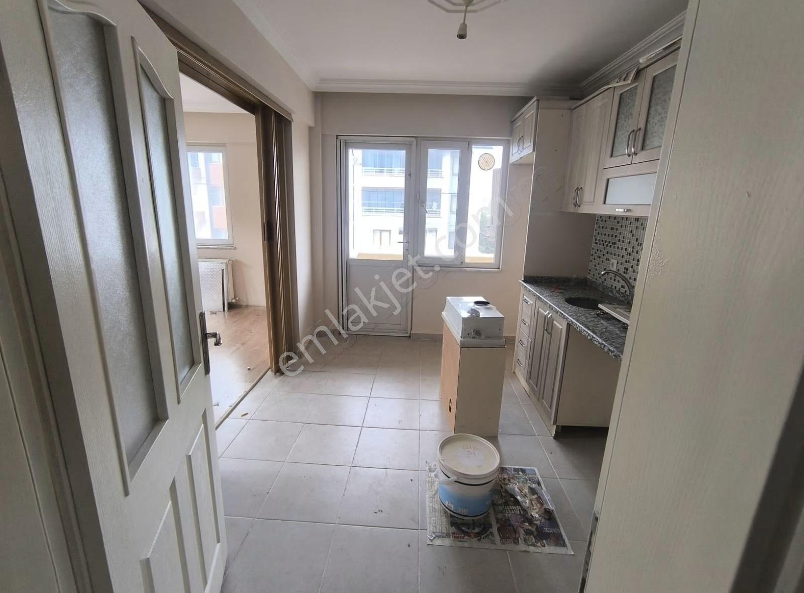 Pazarara Ve Yola Yakın Ömerciklerde Kiralık 3+1 Daire - Görsel 6