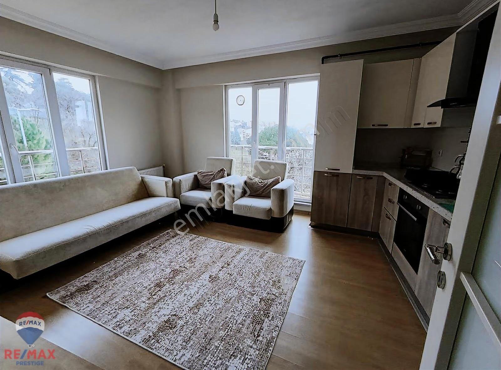 Hamdibey Mahallesi Kayabaşı Sokakta Kiracılı Satılık 1+1 Daire