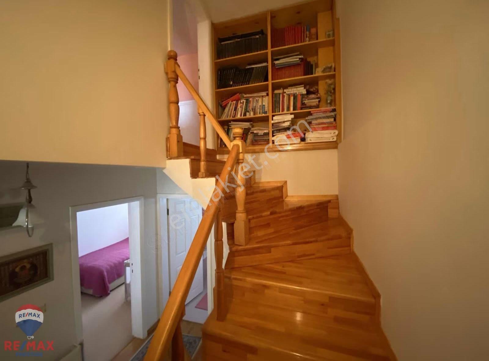 Biga / Kalafat Nilüfer Site'sinde Eşyalı Trıpleks Kiralık Villa! - Görsel 13