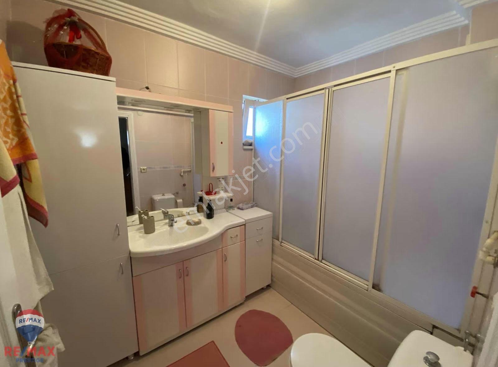 Biga / Kalafat Nilüfer Site'sinde Eşyalı Trıpleks Kiralık Villa! - Görsel 8