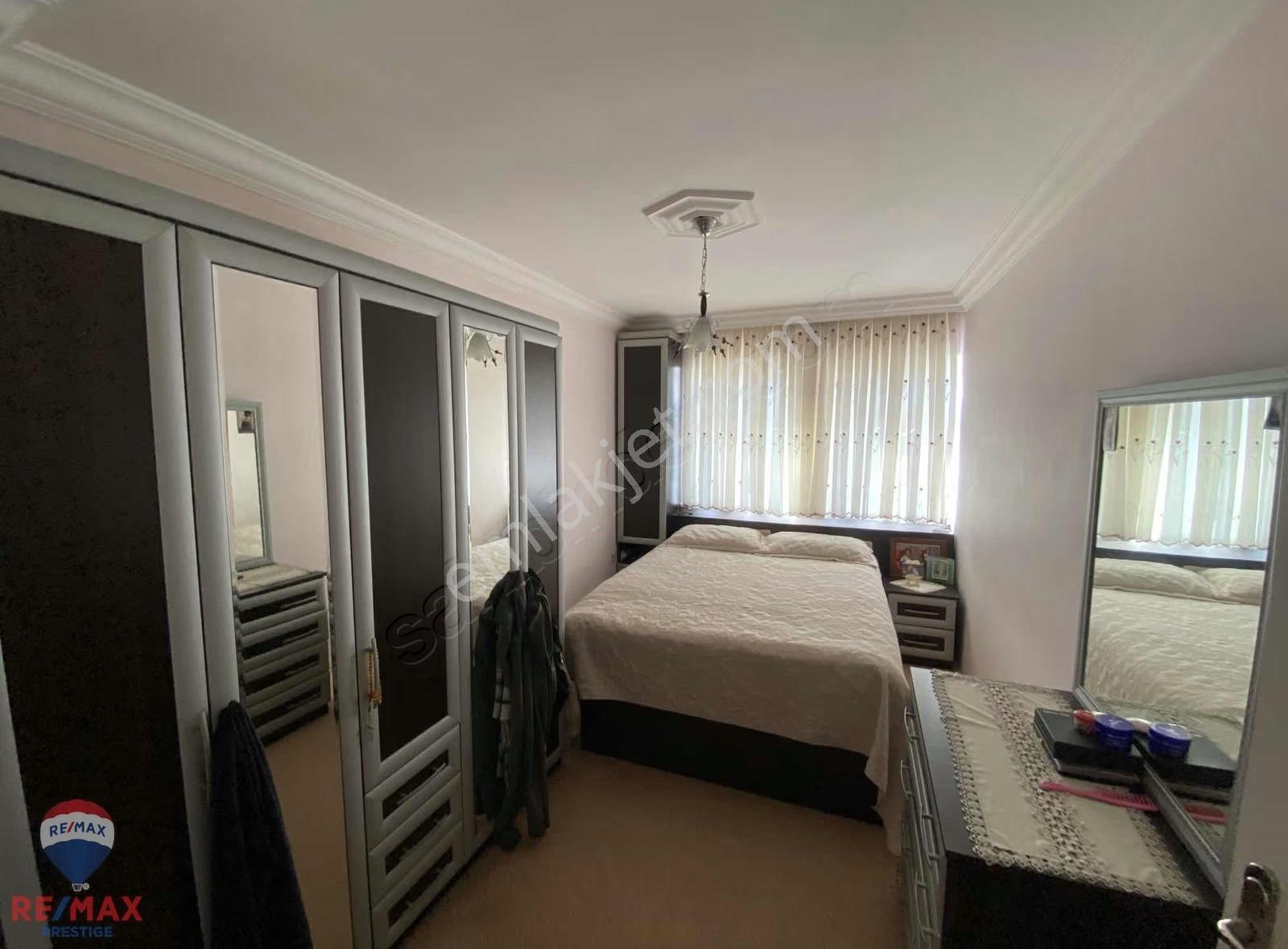 Biga / Kalafat Nilüfer Site'sinde Eşyalı Trıpleks Kiralık Villa! - Görsel 3