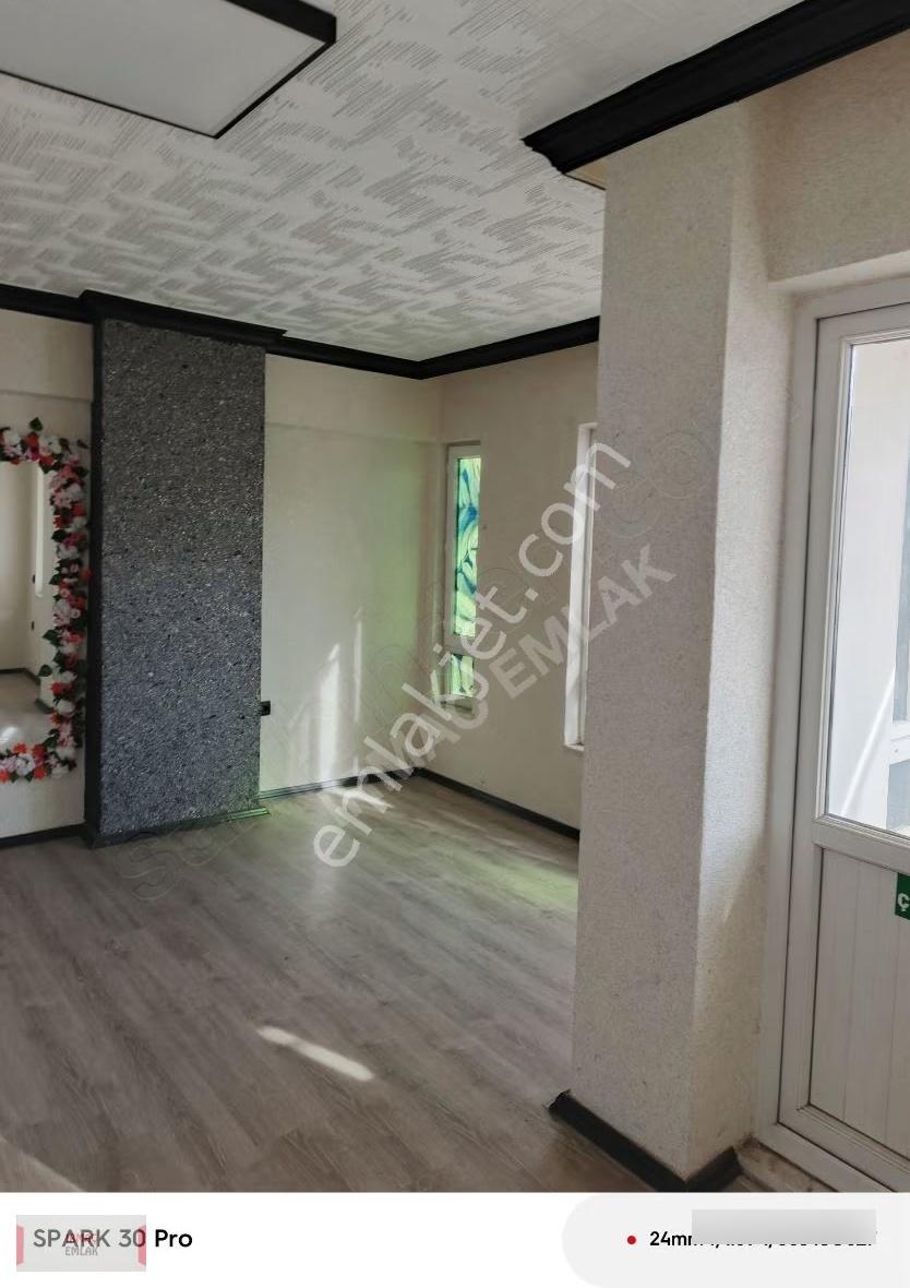 Güllük Caddesi Üzerinde 3+1 Kiralık İşyeri - Görsel 24