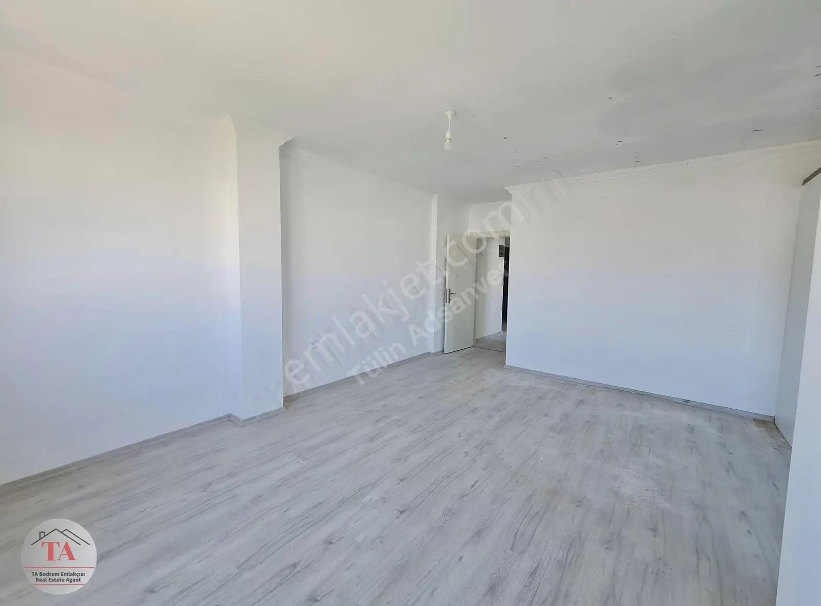 Bodrum Mumcularda Merkezi Konumda 2+1 Ferah Kiralık Daire - Görsel 4
