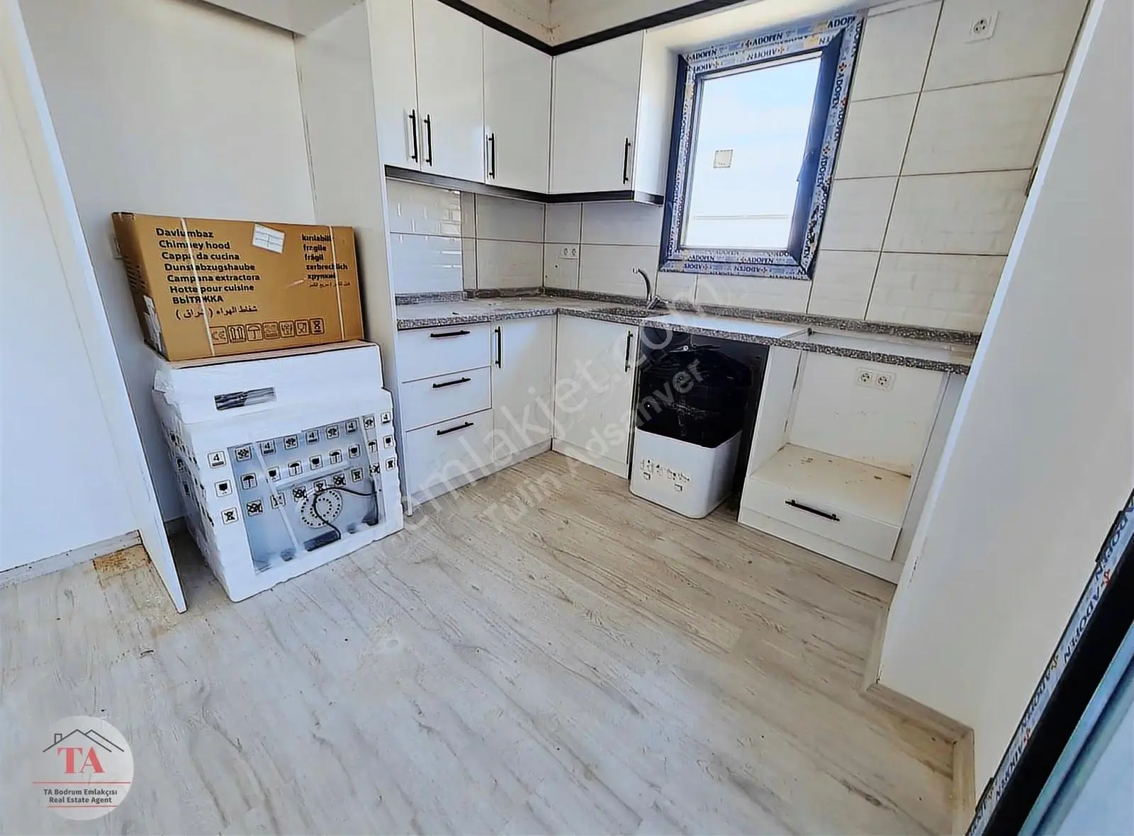 Bodrum Mumcularda Merkezi Konumda 2+1 Ferah Kiralık Daire - Görsel 3