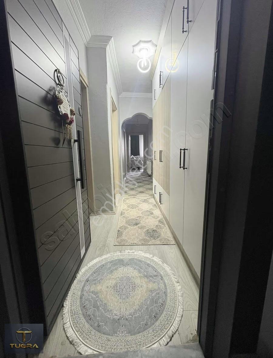 Tuğradan Merkezi Konumda Satılık Daire