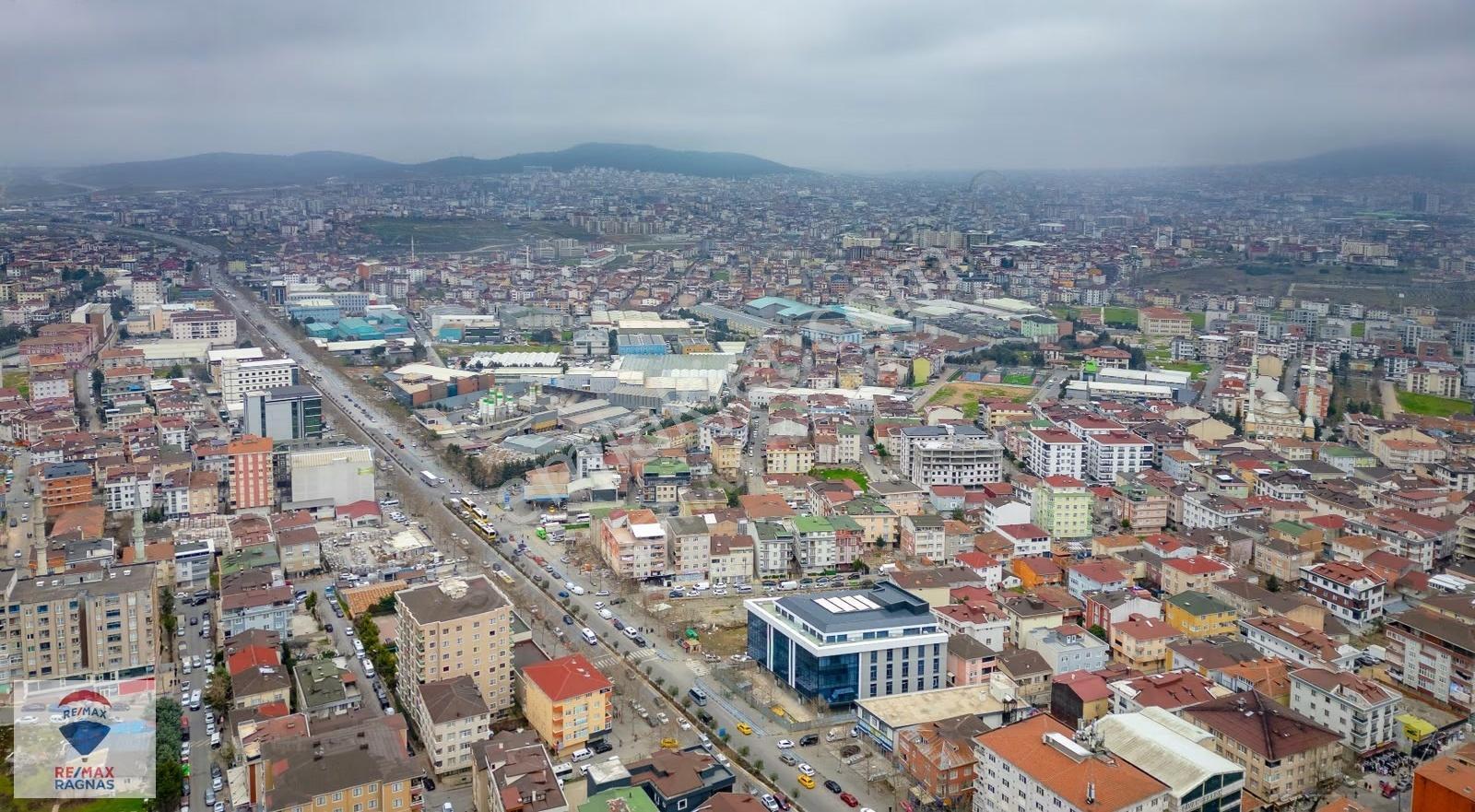 Sancaktepe Atatürk Caddesinde Kiralık Prestijli Plaza | 6.700 M - Görsel 12