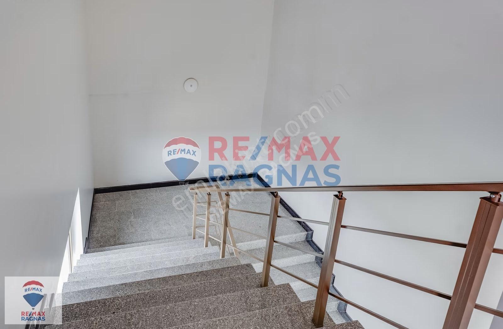 Sancaktepe Atatürk Caddesinde Kiralık Prestijli Plaza | 6.700 M - Görsel 8