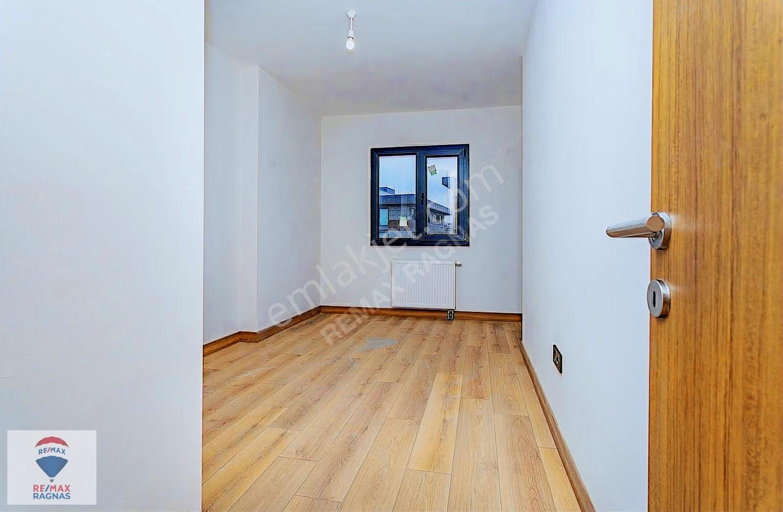 Öz Evim Sitesi Nde Satılık 2+1 Ara Kat Daire - Görsel 35