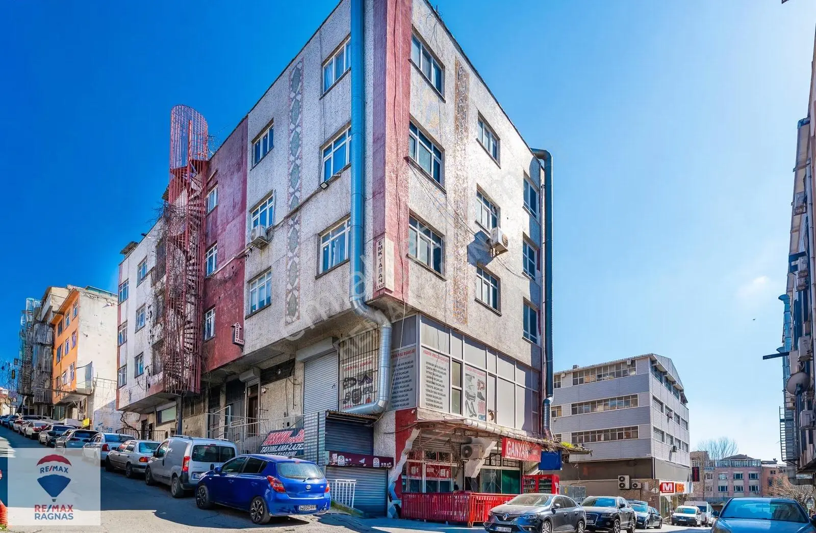 Güngören Merter Sanayi Bölgesinde 2100 M² Satılık Komple Bina - Görsel 2