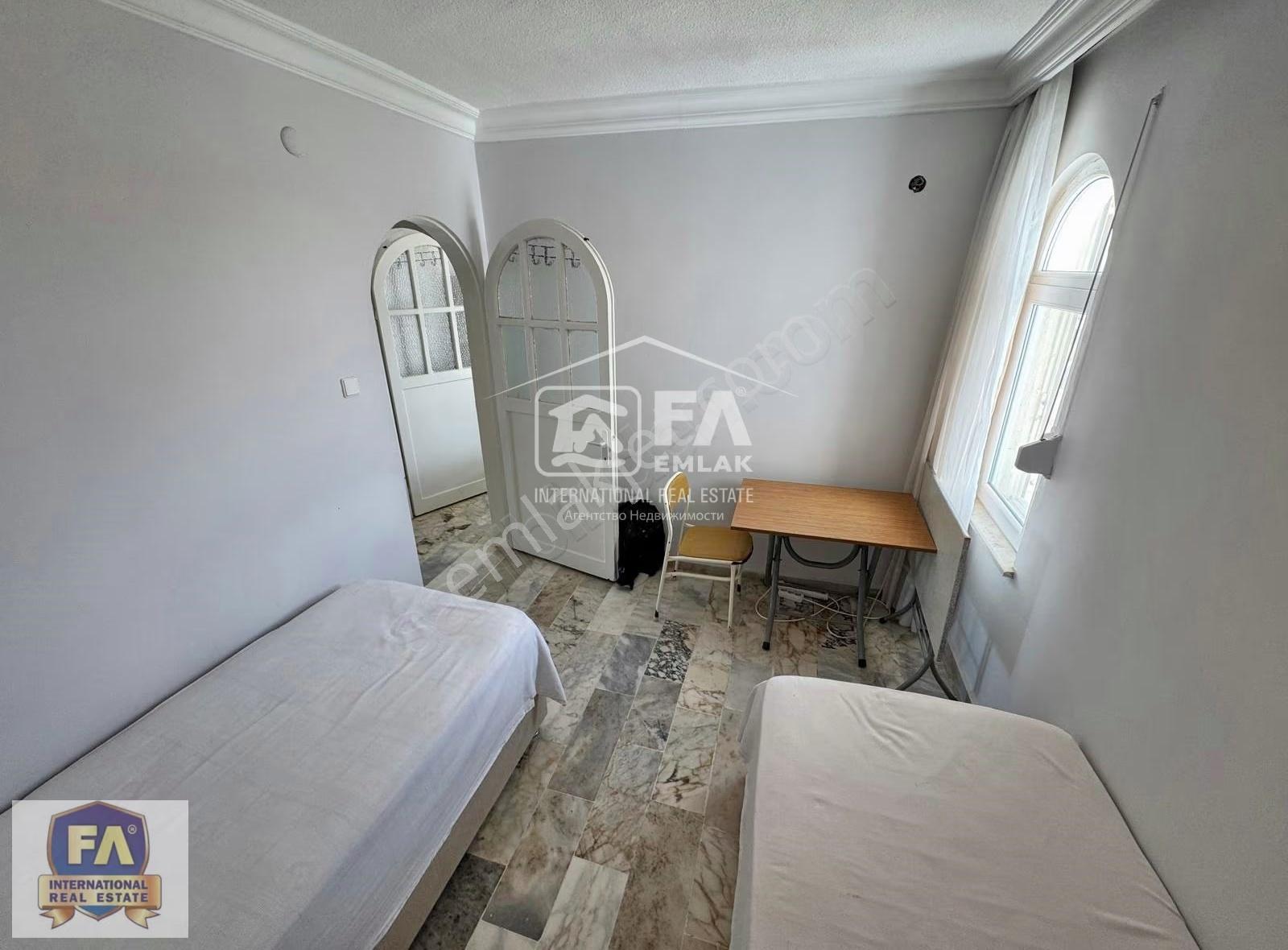 Fa'dan Çeşmelide Denize Sıfır, Havuzlu 3+1 Dubleks Daire - Görsel 5