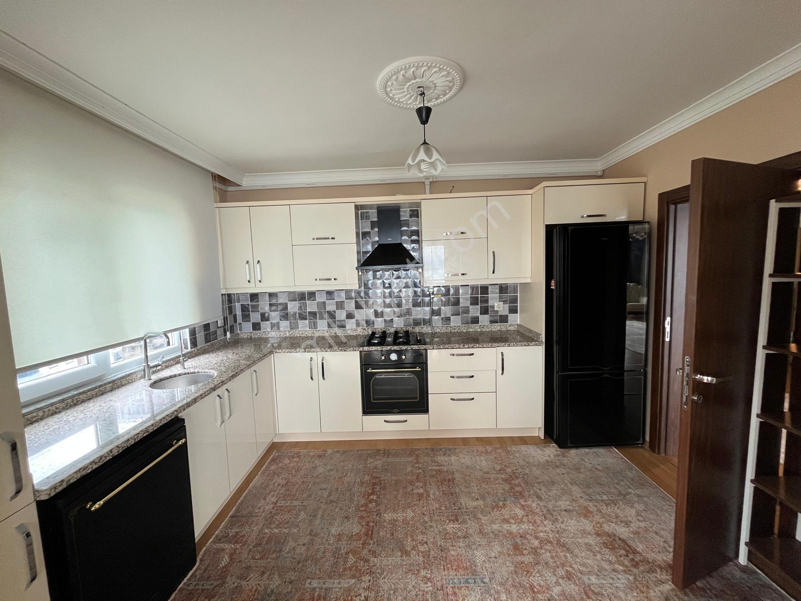 Trabzon Yalıncak'ta 4+1 Lüks Eşyalı Kiralık Daire (uzun Süreli) - Görsel 3