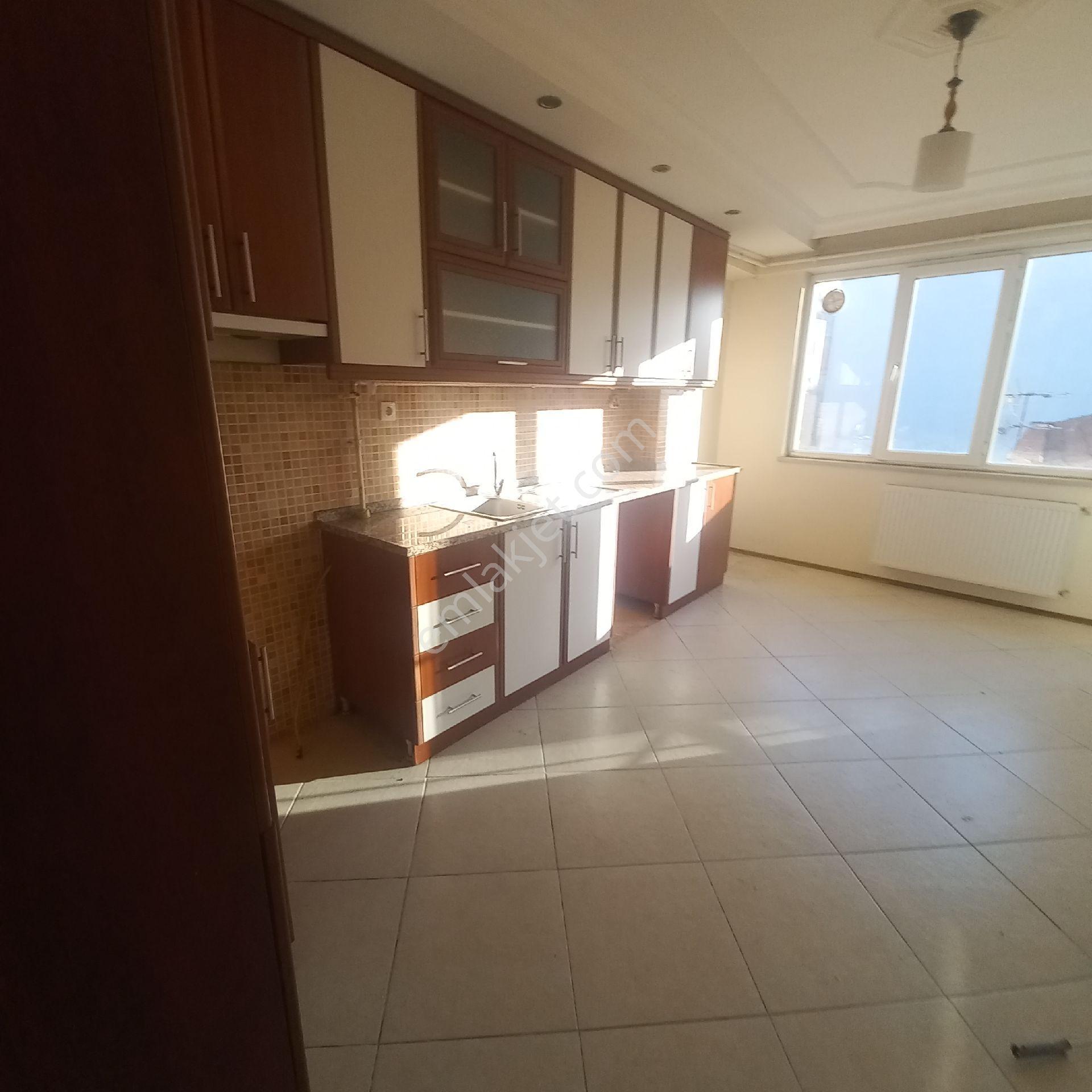 Denizli Merkezefendi Altıntop Mah. Kiralık 3+1