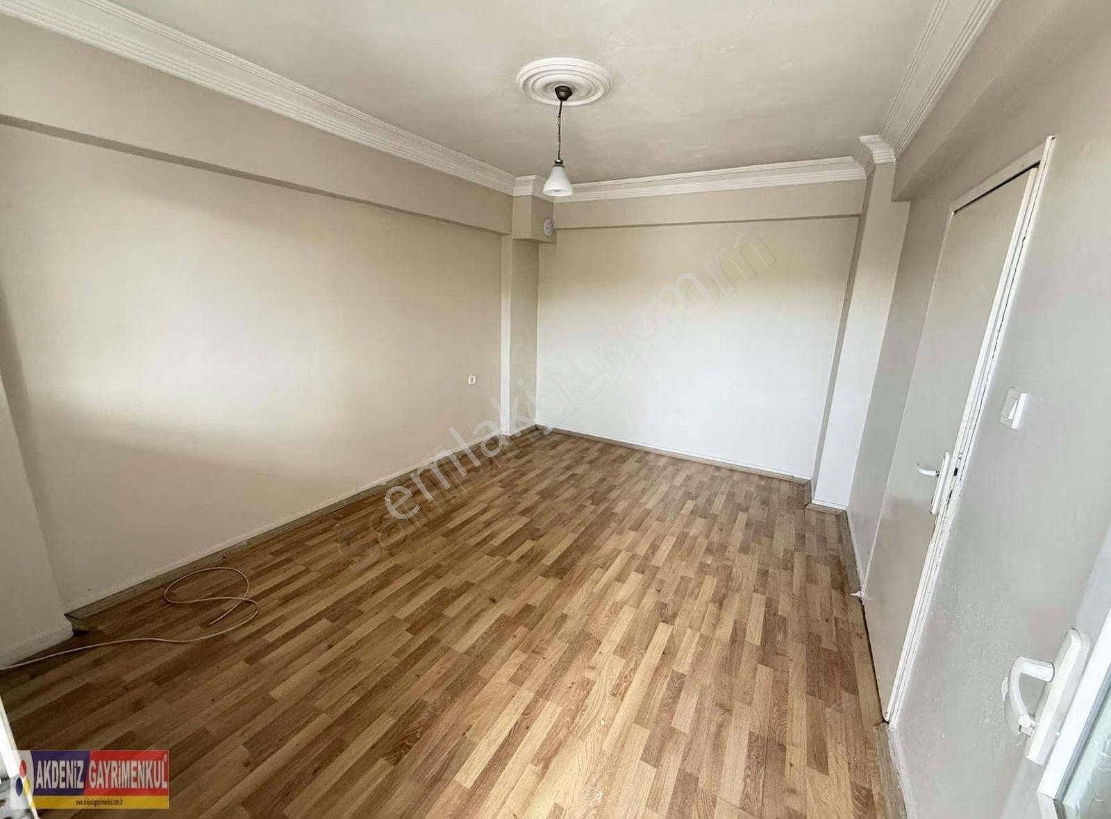 2000 Evler Mahallesinde Temiz 2+1 Kapalı Mutfaklı Kiralık Daire - Görsel 4