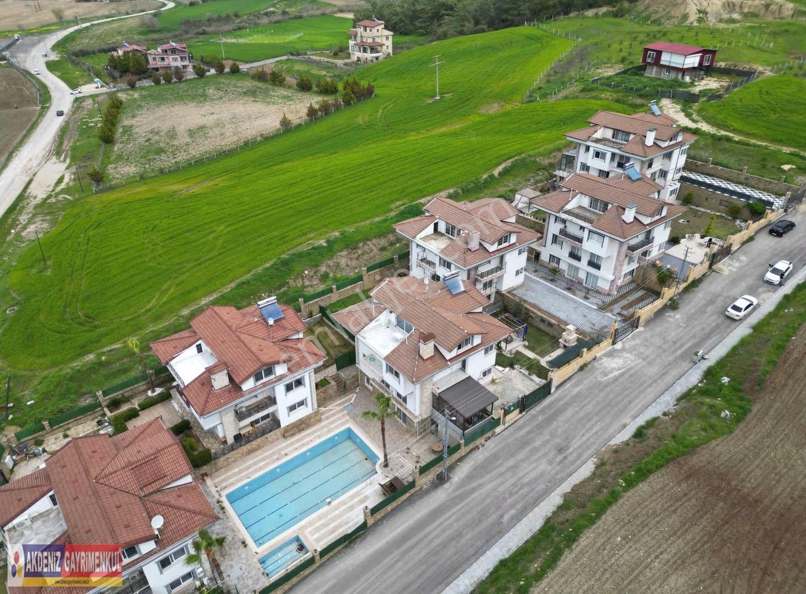 Göl Manzaralı Site İçi Doğa Ve Mimarinin Kusursuz Uyumu... - Görsel 12