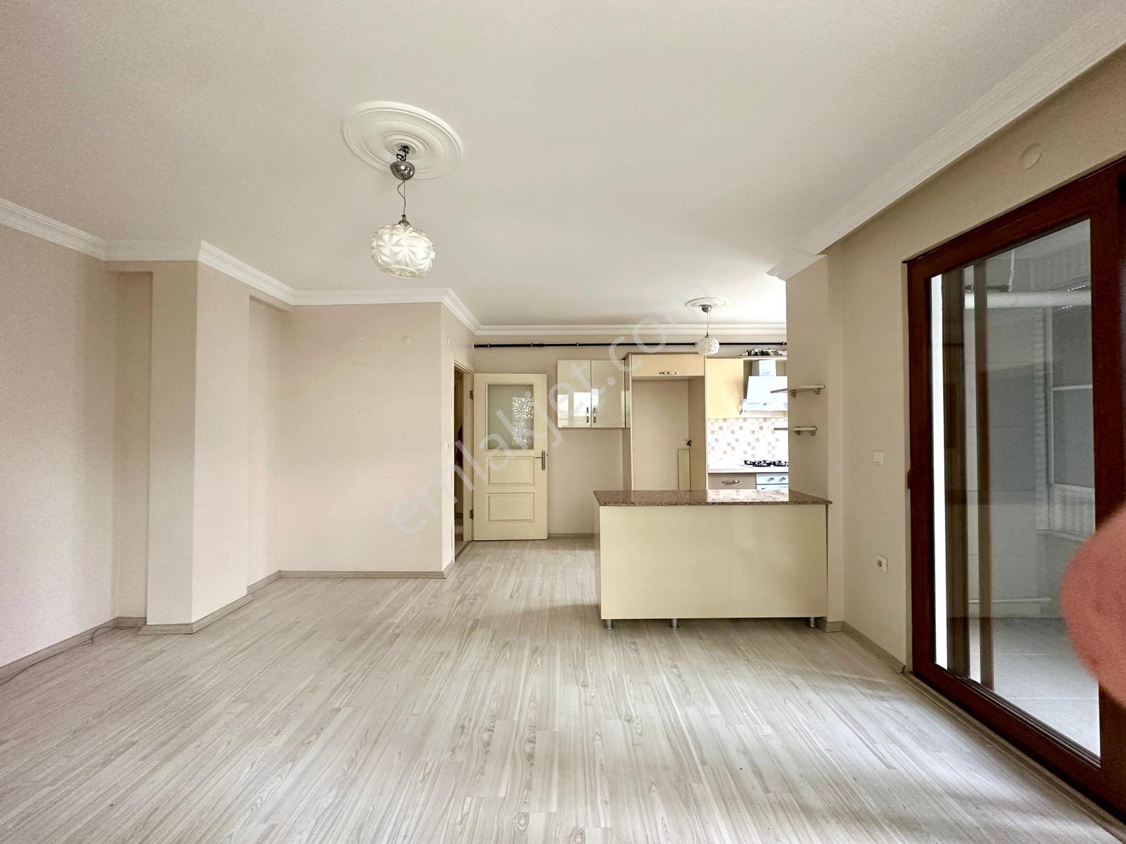 Referans'tan Yetkili Altınkum'da Yüksek Giriş Denize Yakın 1+1 Kiralık Daire - Görsel 18