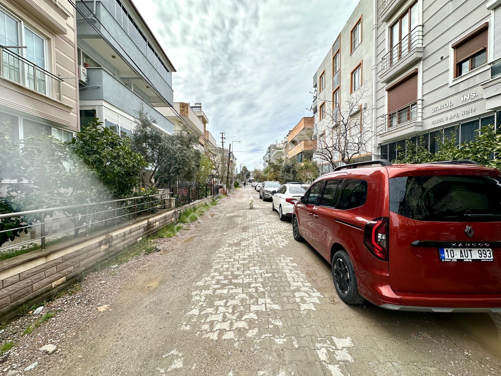 Referans'tan Yetkili Altınkum'da Yüksek Giriş Denize Yakın 1+1 Kiralık Daire - Görsel 6