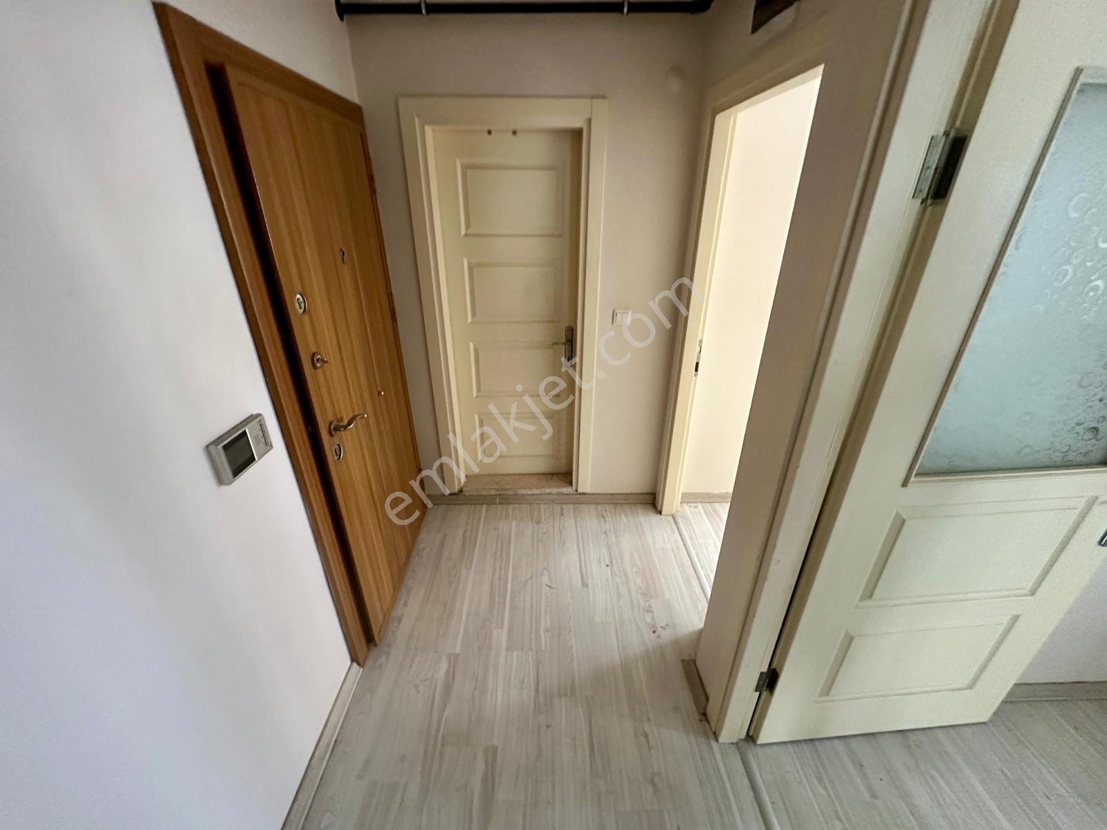 Referans'tan Yetkili Altınkum'da Yüksek Giriş Denize Yakın 1+1 Kiralık Daire - Görsel 14
