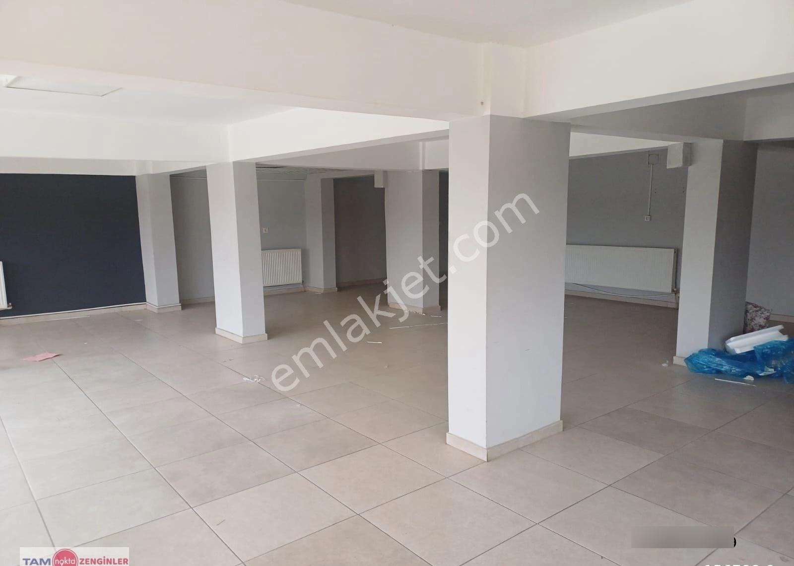 Kiralık 300 M2 İş Yeri Batar Katlı Köşe Başı Son Sokakta - Görsel 18