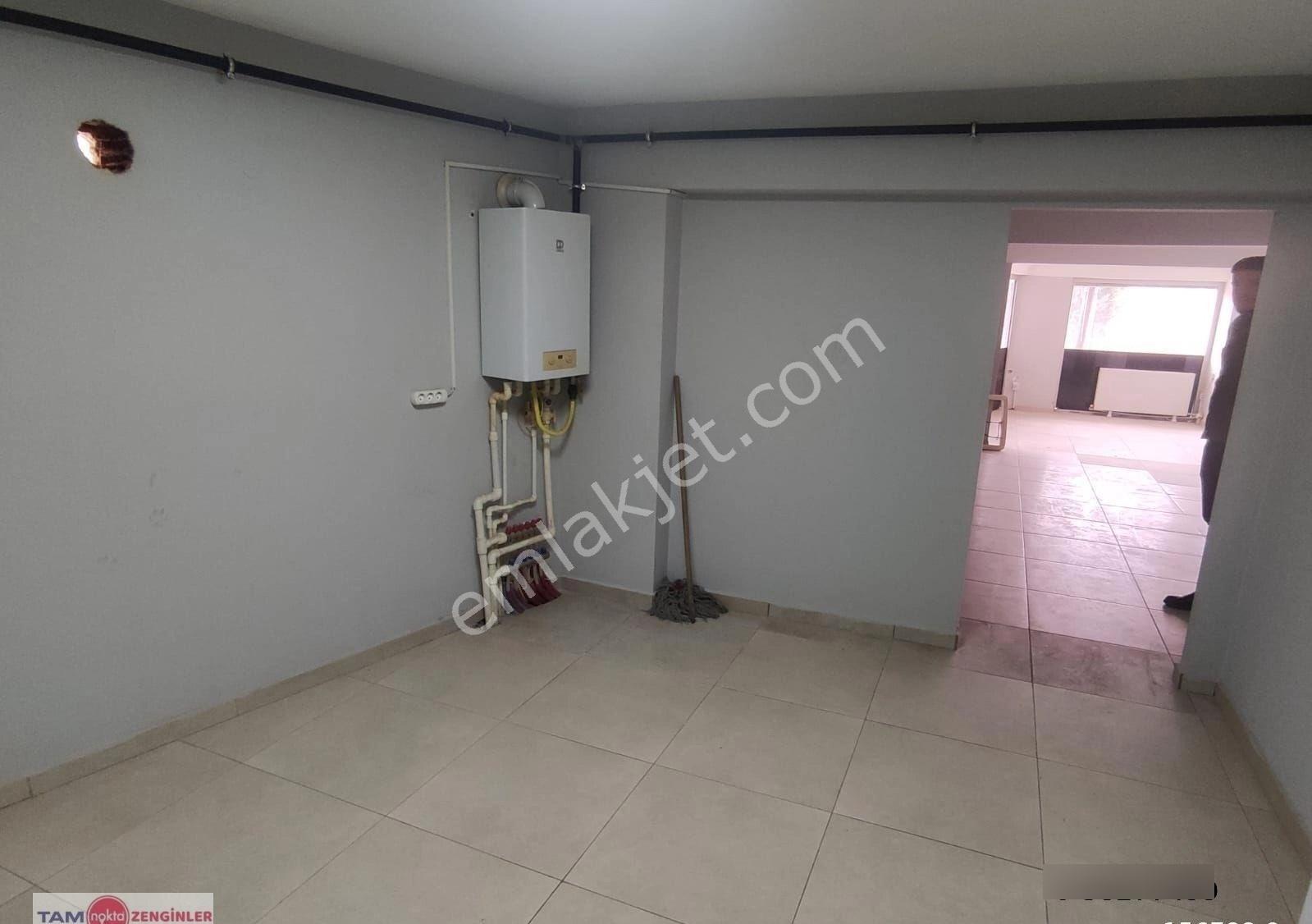 Kiralık 300 M2 İş Yeri Batar Katlı Köşe Başı Son Sokakta - Görsel 8