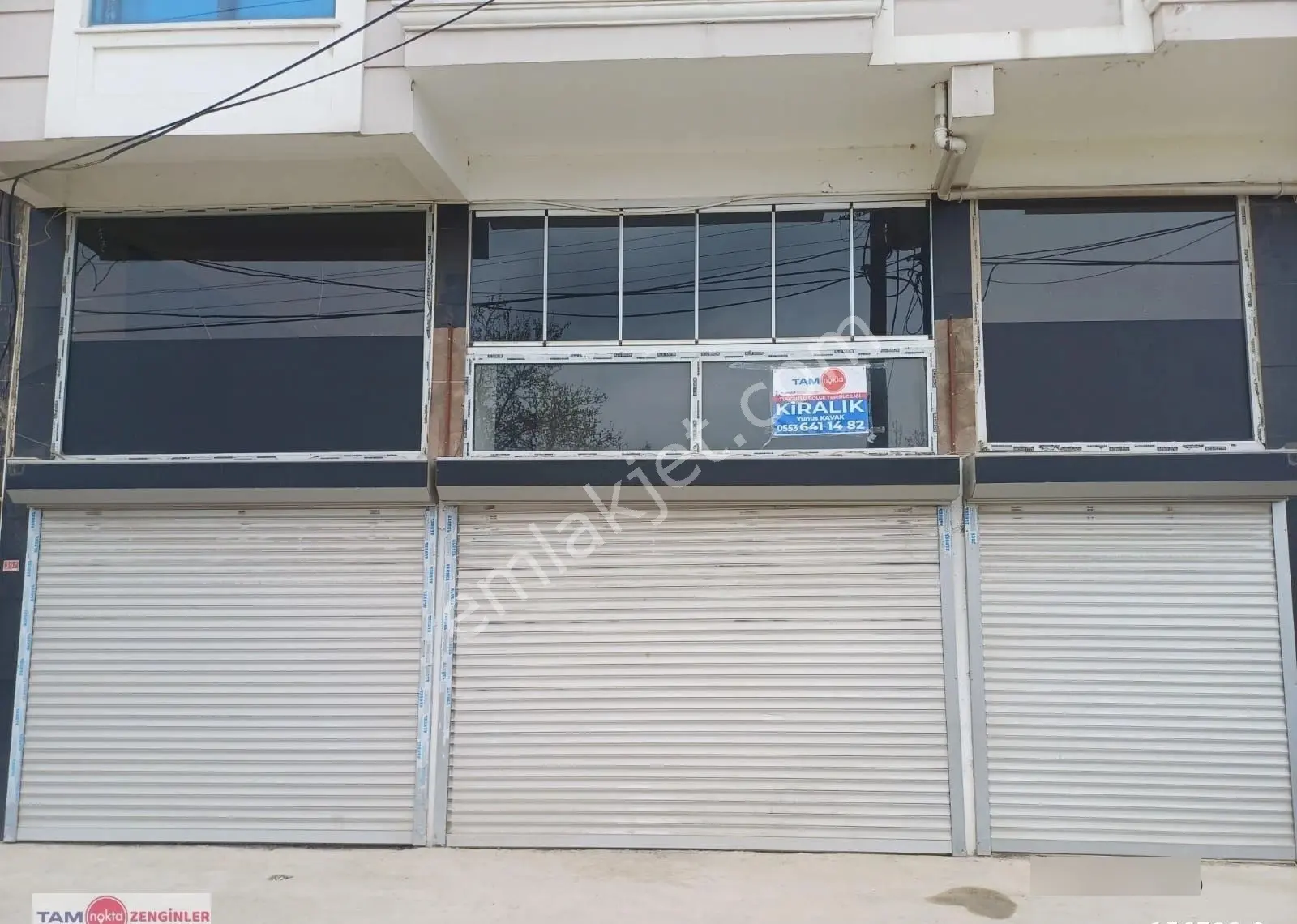 Kiralık 300 M2 İş Yeri Batar Katlı Köşe Başı Son Sokakta