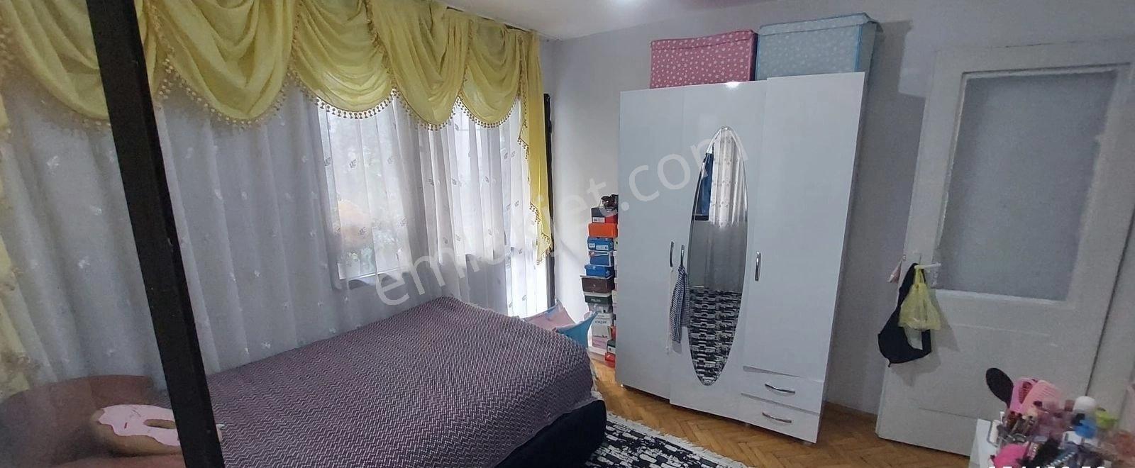 Karabağlar Vatan Mahallesinde Asansörlü 3+1 Satılık Daire - Görsel 5
