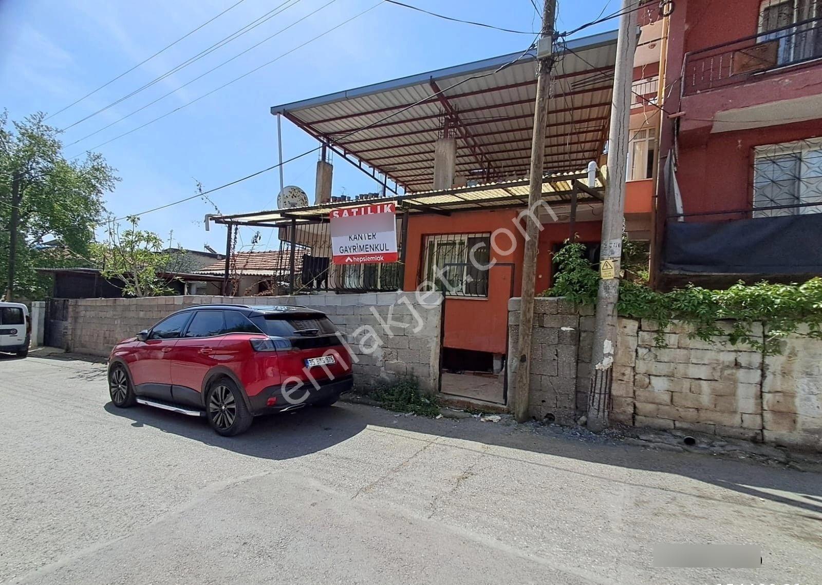 Umut Mahallesi 305 M2 Arsa İçinde 130 M2 3+1 Satılık Ev