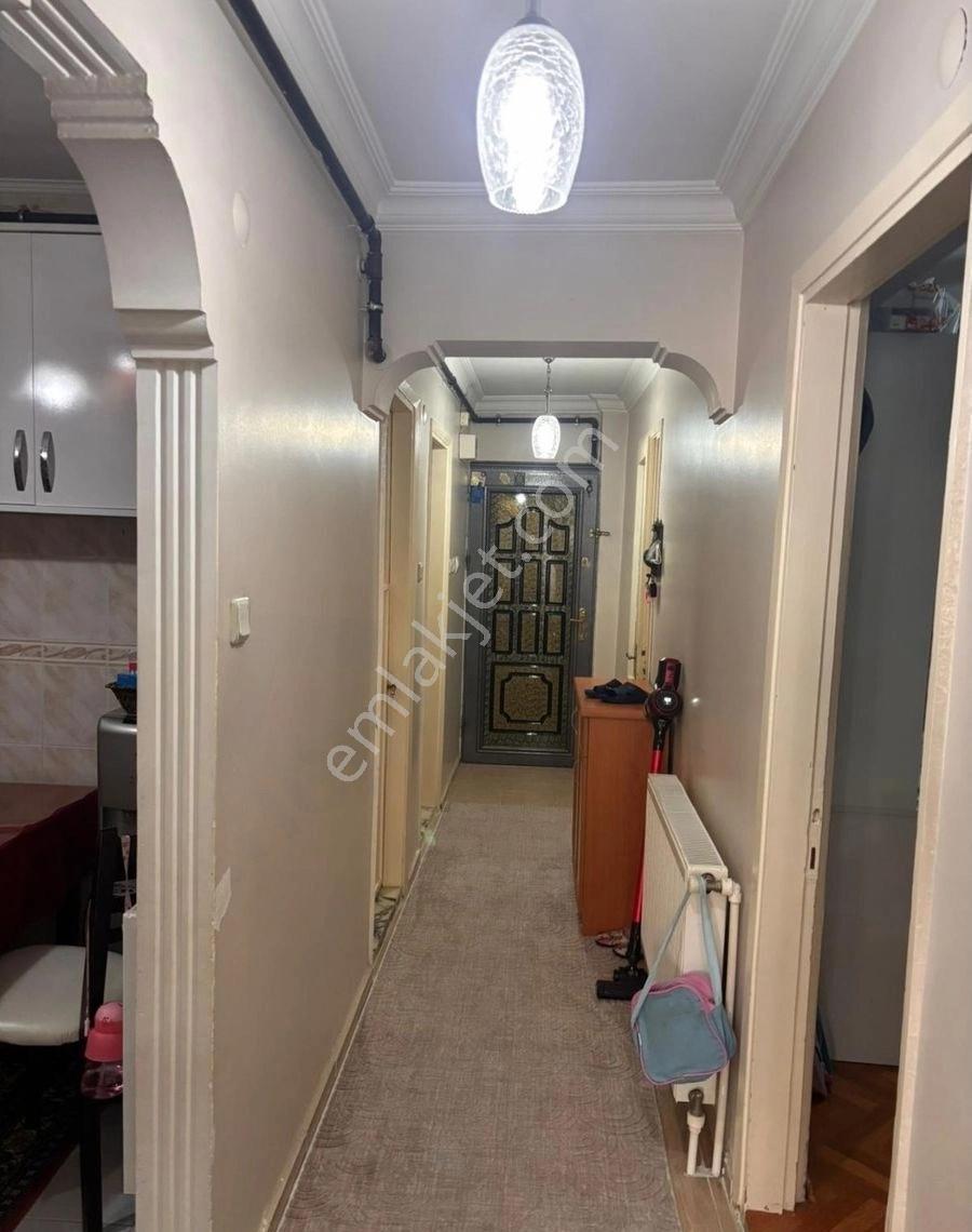 Karabağlar Tahsinyazıcı Mahallesinde 3+1 Arakat Satılık Daire - Görsel 2