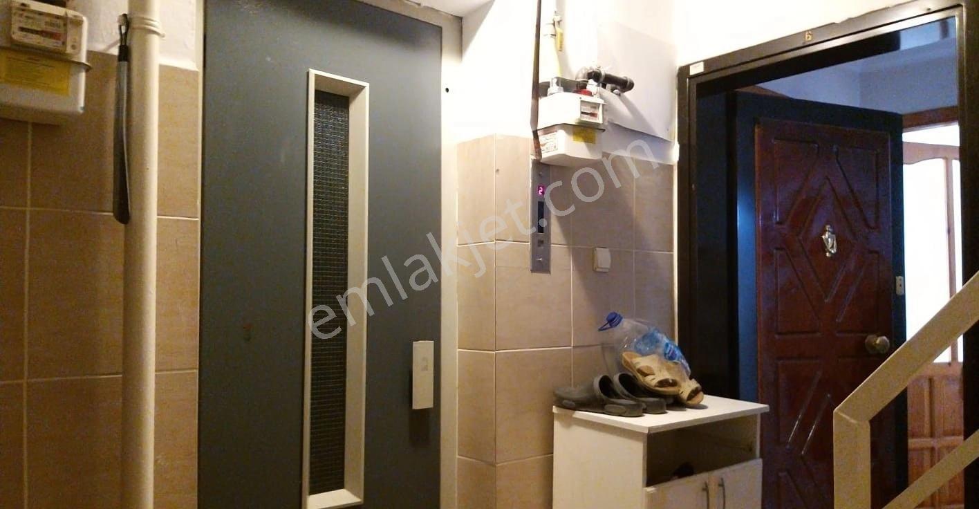 Karabağlar Doğanay Mahallesinde Ara Kat Asansörlü Otoparklı 3+1 Satılık Daire - Görsel 10