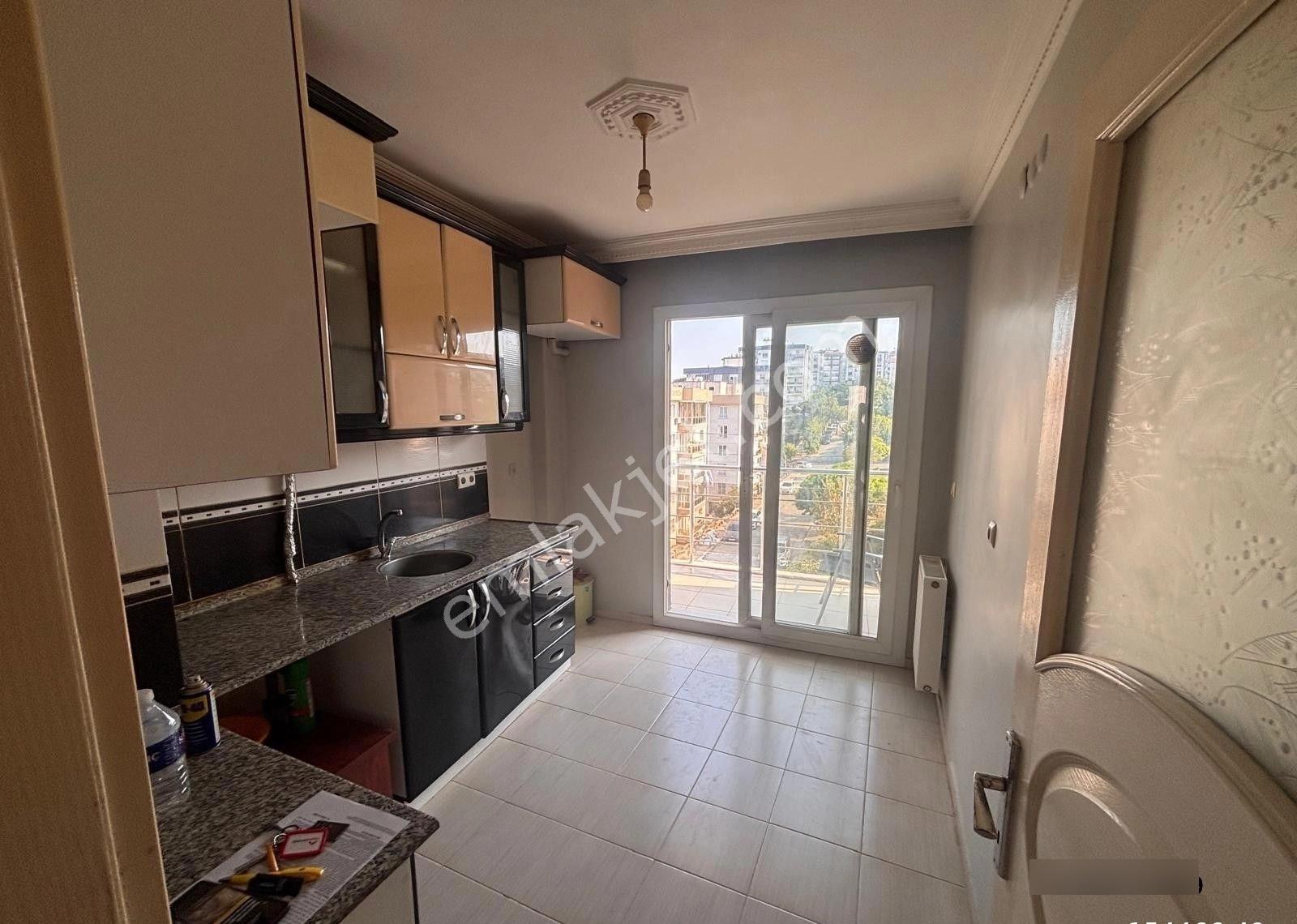 Karabağlar Sevgi Mahallesinde 2+1 Ferah Park Manzaralı Daire - Görsel 10