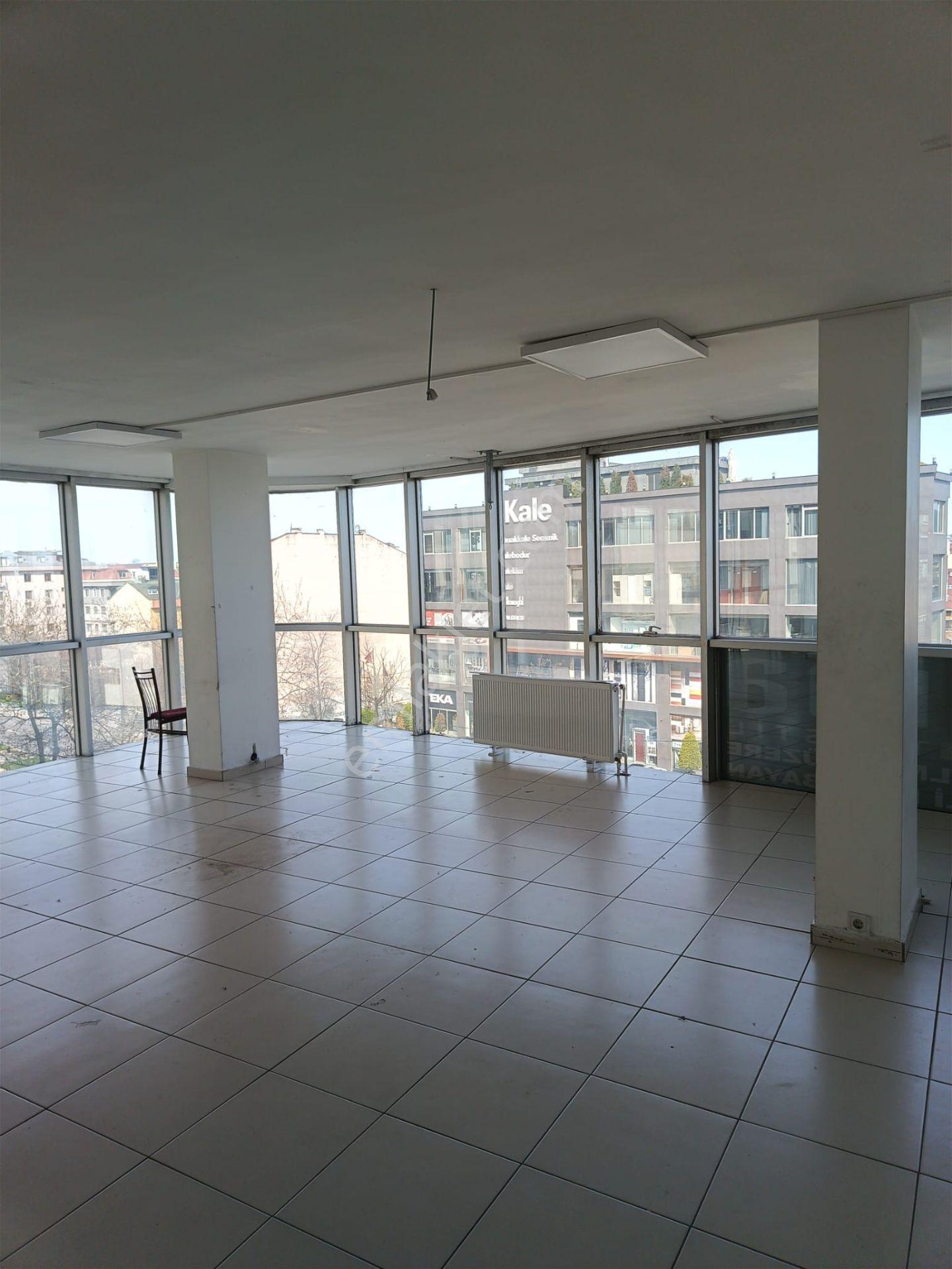 Sancaktepe -sarıgazi Atatürk Caddesi Üzeri-satılık Teraslı Plaza Katı. - Görsel 3