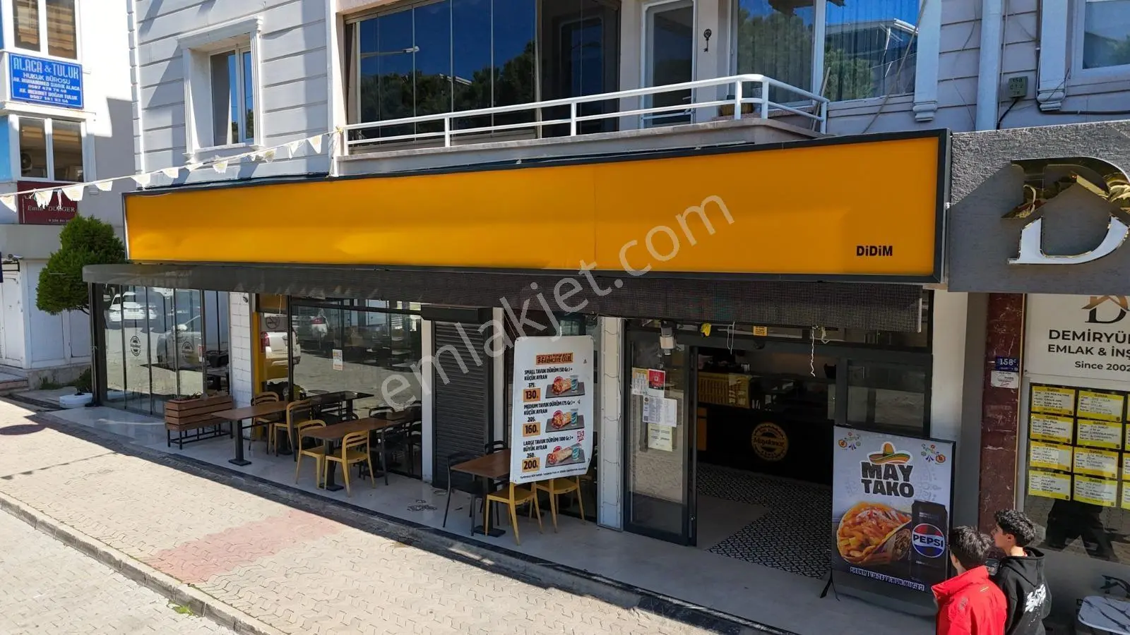 Atatürk Bulvarında Devren Kıralık Kurumsal Fast Food Restaurant
