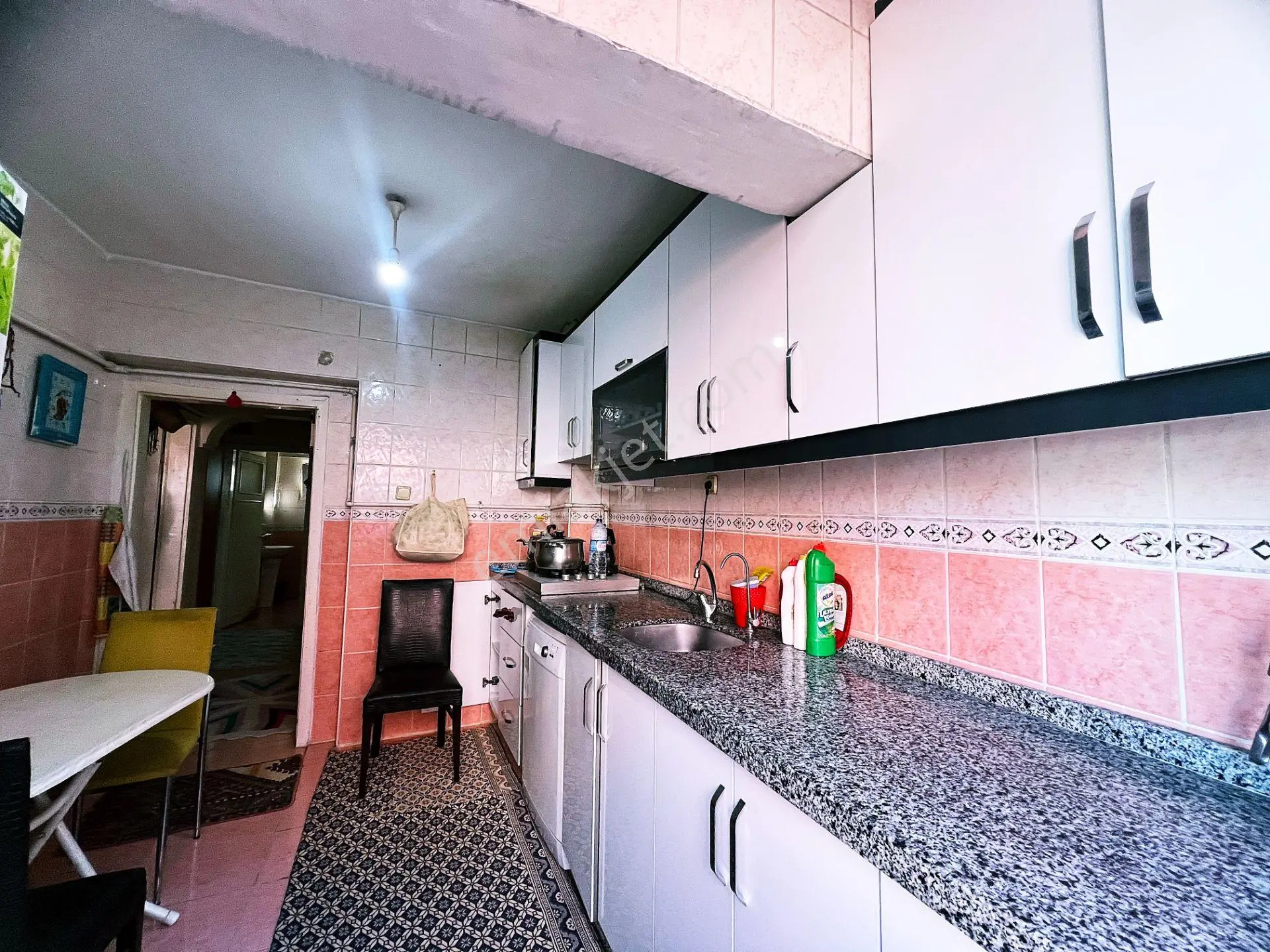 Cihandan Karşıyaka Mah İvedik Cadde Ye Bir Bina Satlık 3+1 Daire - Görsel 2