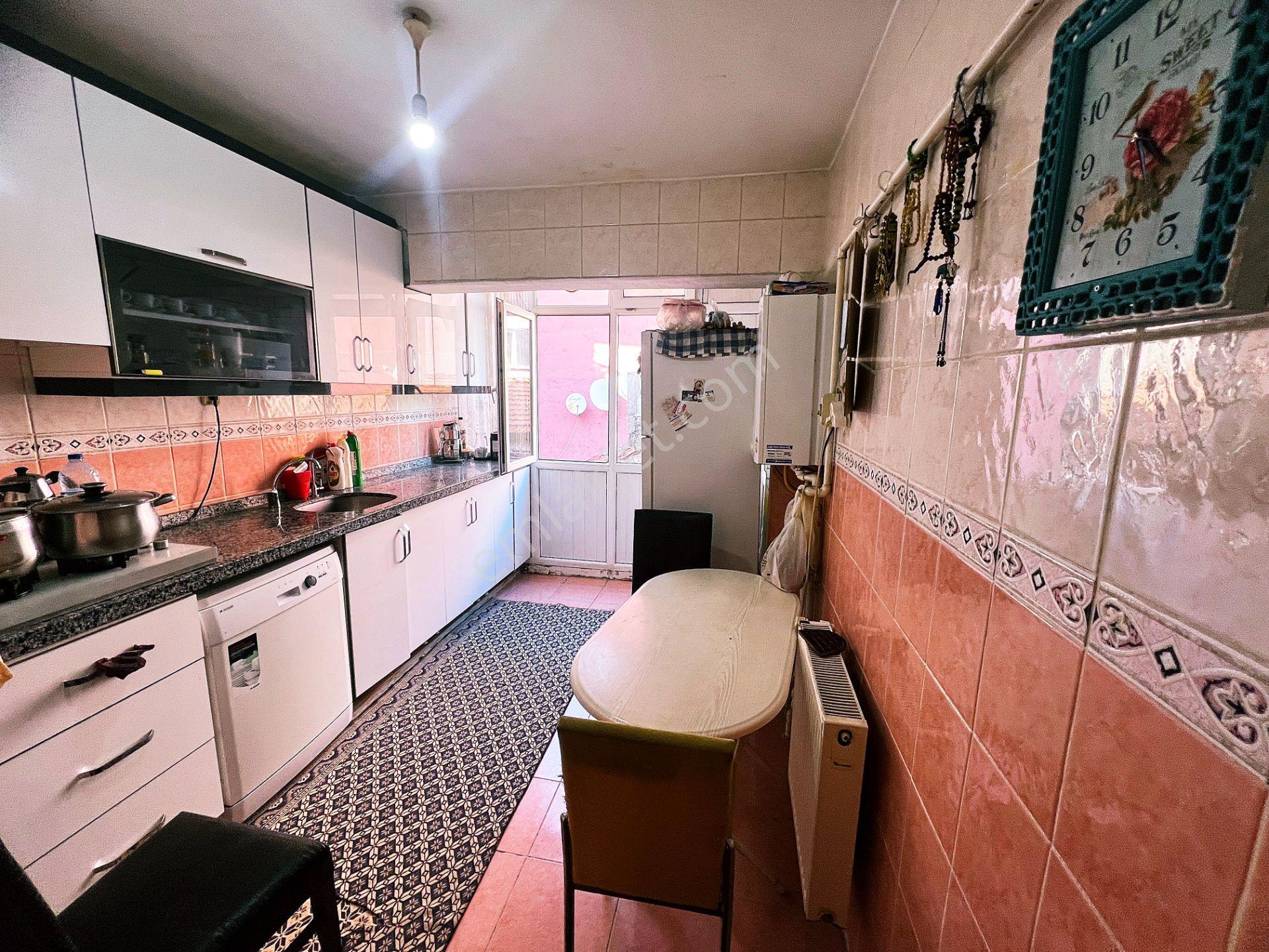 Cihandan Karşıyaka Mah İvedik Cadde Ye Bir Bina Satlık 3+1 Daire - Görsel 5