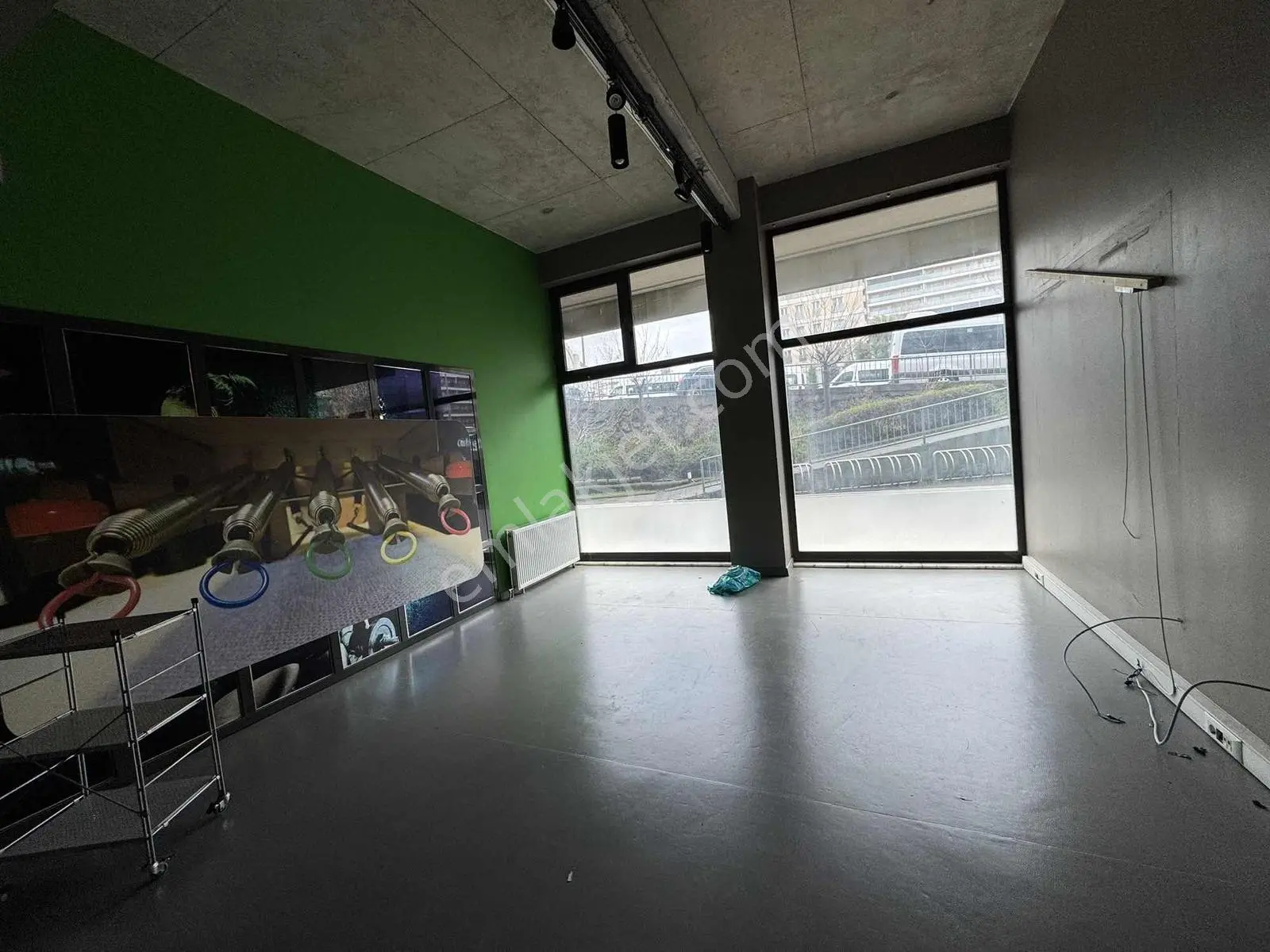 Kurtköy Yenişehir Mahallesi'nde 184 M2 Kdv'li Kiralık Dükkan - Görsel 5