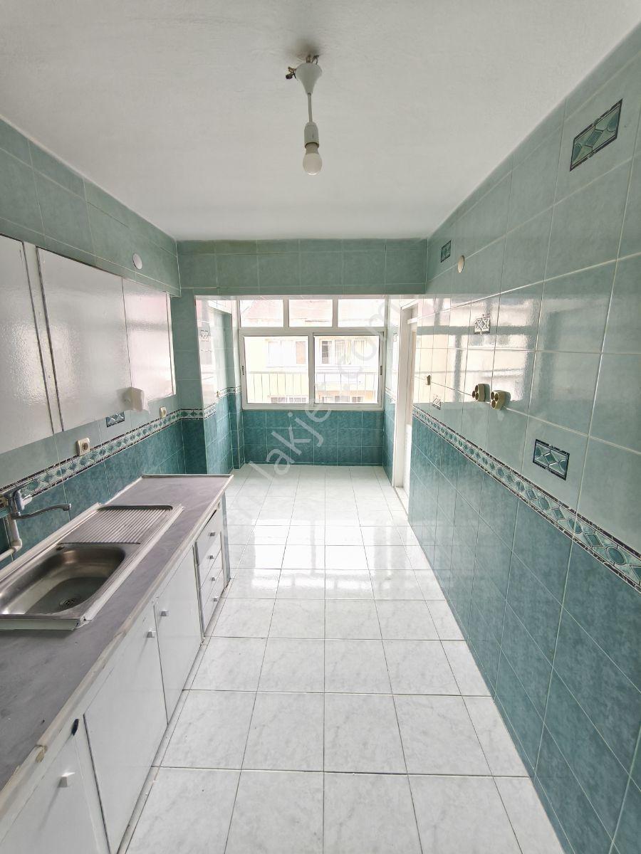 Halilrıfatpaşa Caddesinde 2+1 Aydınlık Çift Cephe Kiralık Daire - Görsel 23