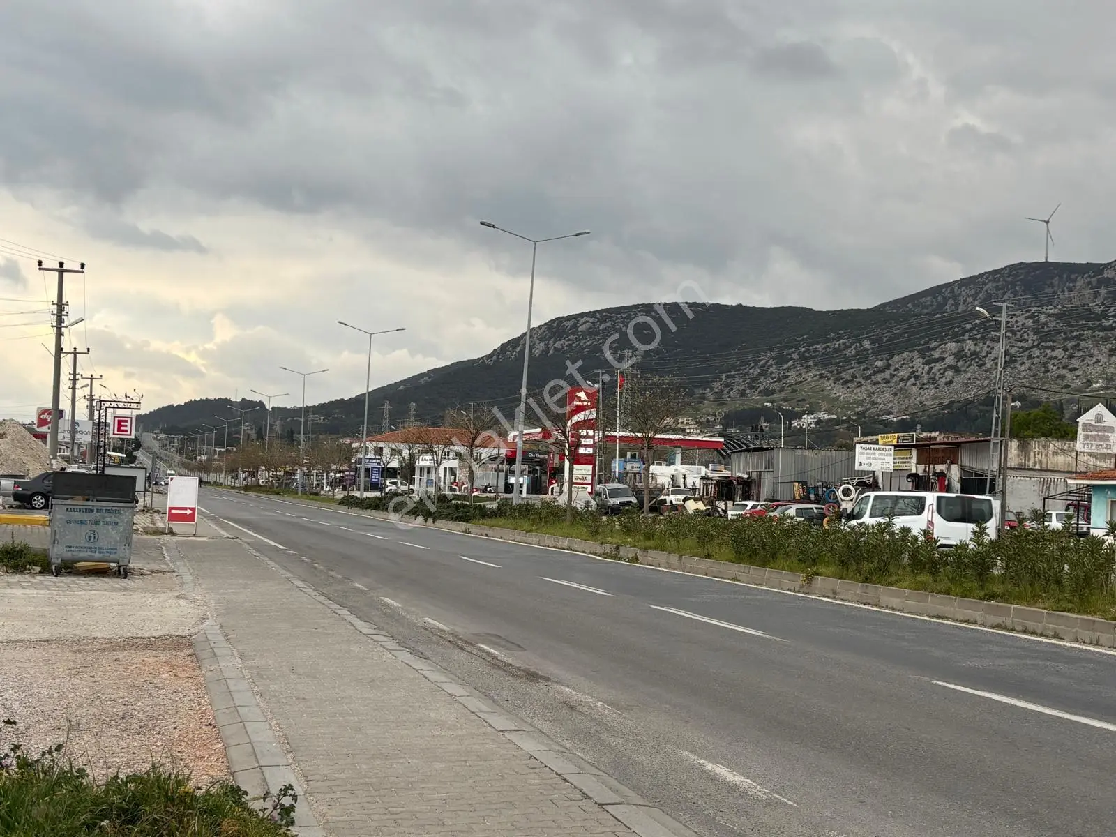 Mordoğan Ana Yol Üzeri 200 M2 Kiralık Dükkan