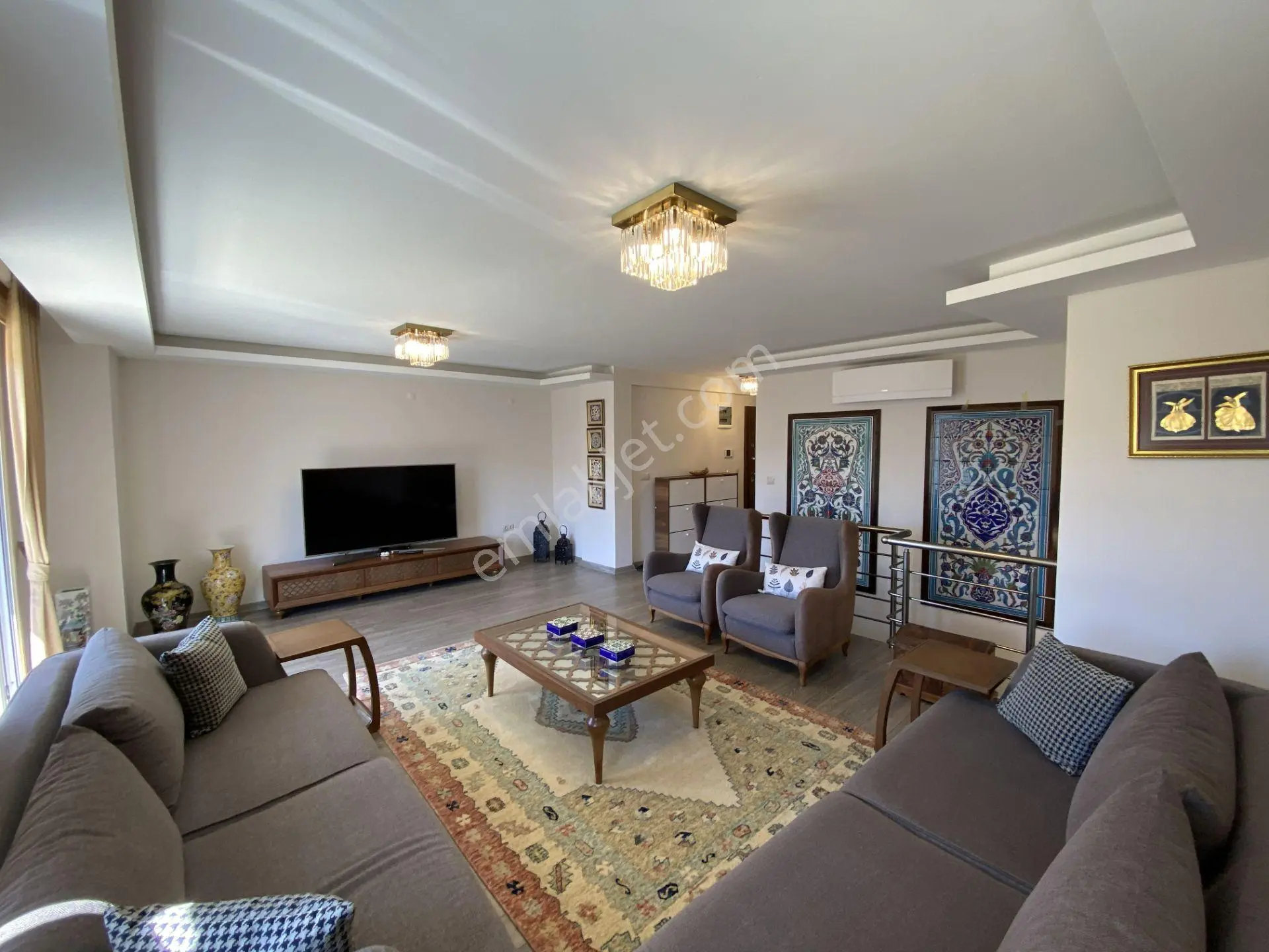 Çeşme Marina Yakını 3 0da 2 Salon Kapalı Şık Verandalı Satılık Dubleks Lüks Daire - Görsel 5